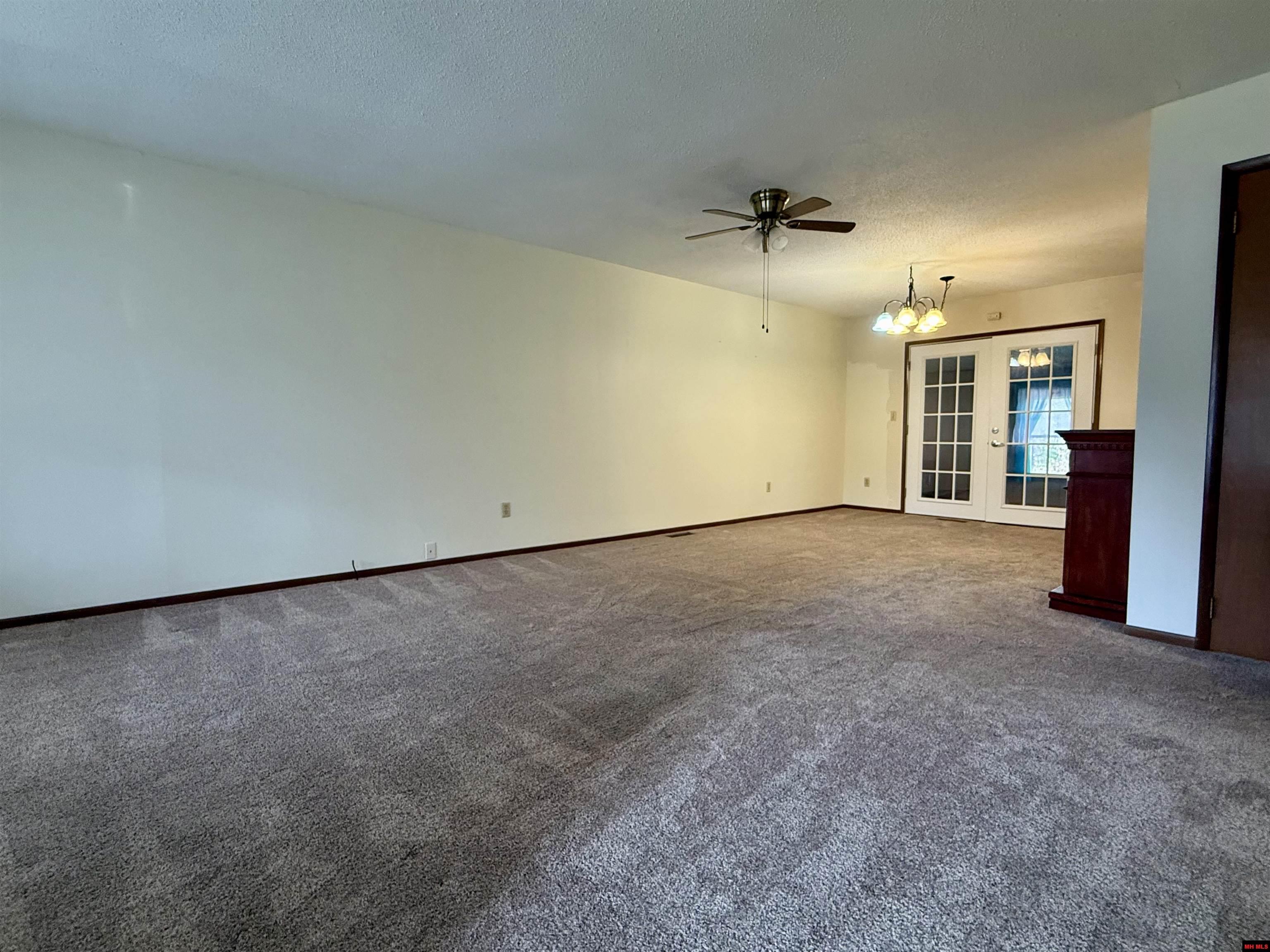 1113 MEADOWBROOK DRIVE