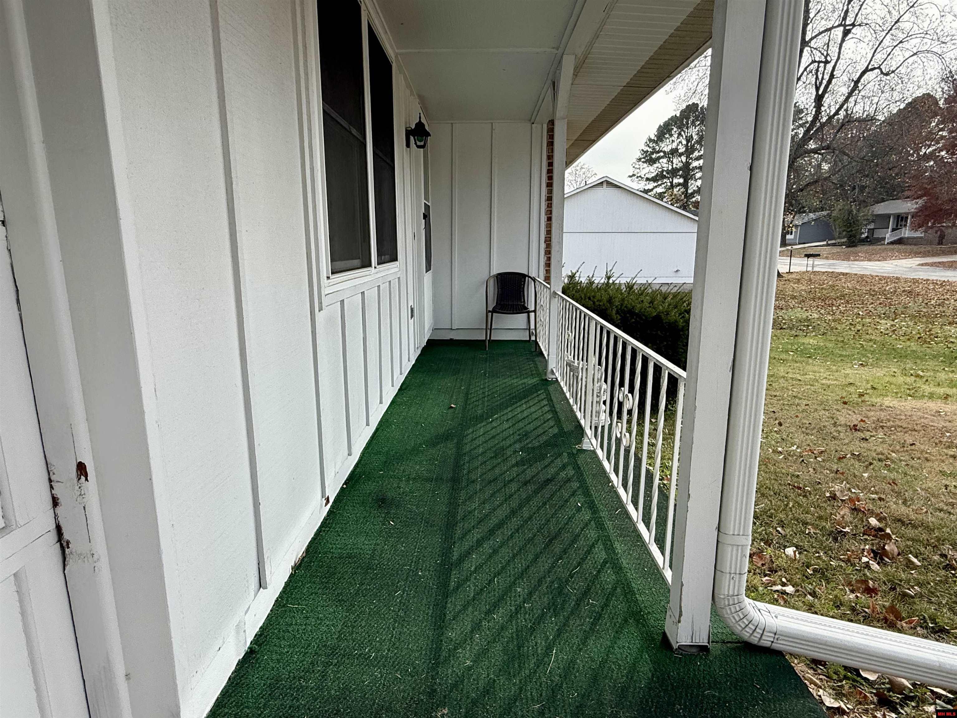 1113 MEADOWBROOK DRIVE