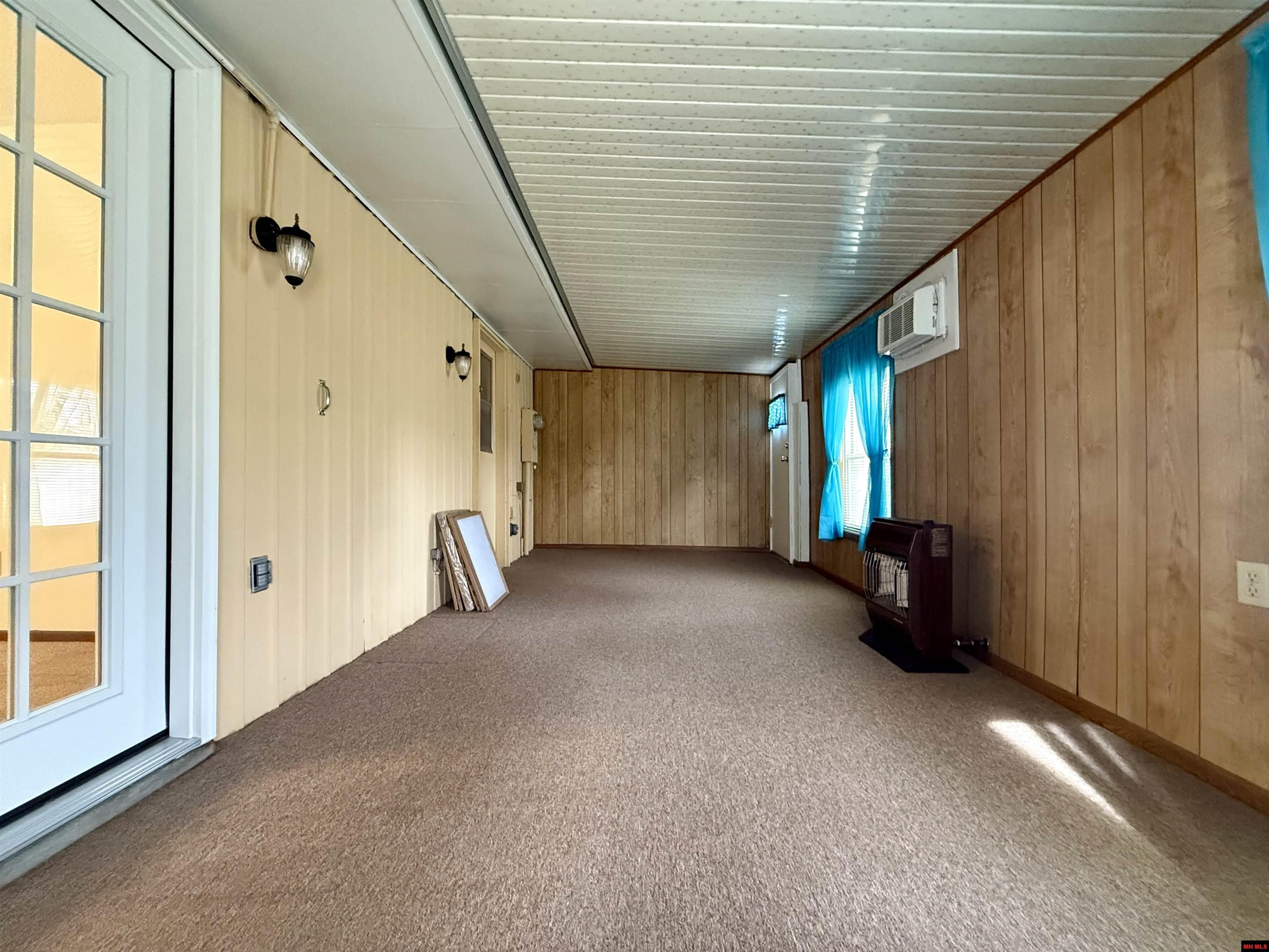 1113 MEADOWBROOK DRIVE