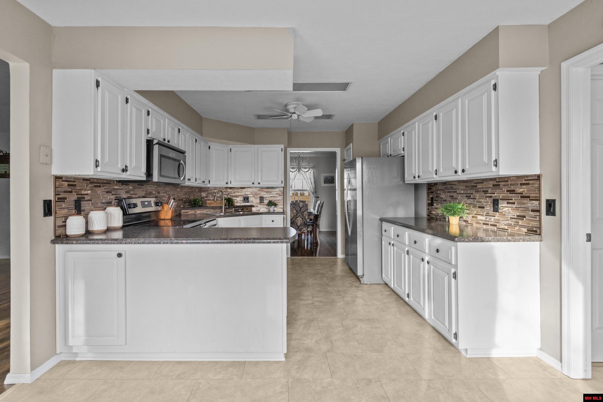 456 NORTHPOINTE DRIVE