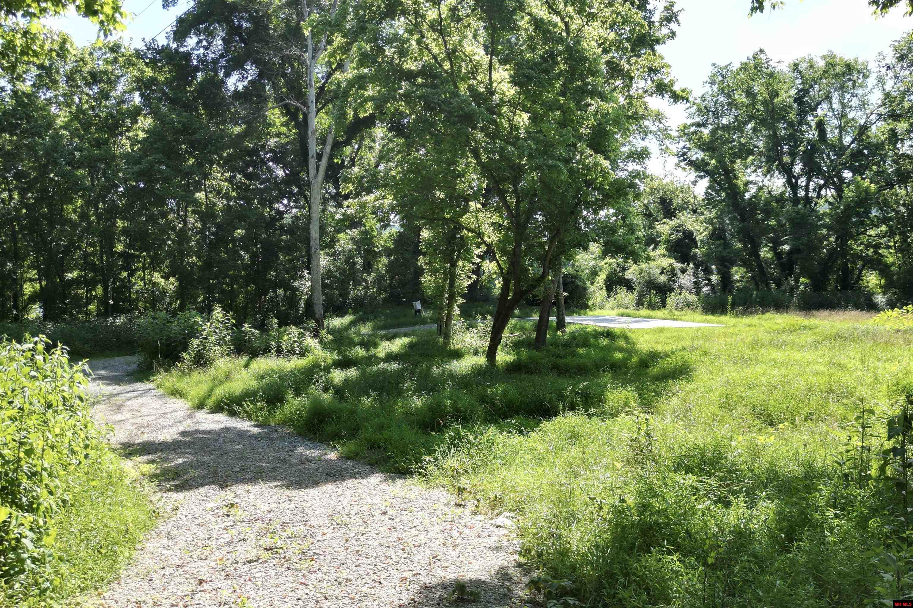 1566 RIVERVIEW DRIVE