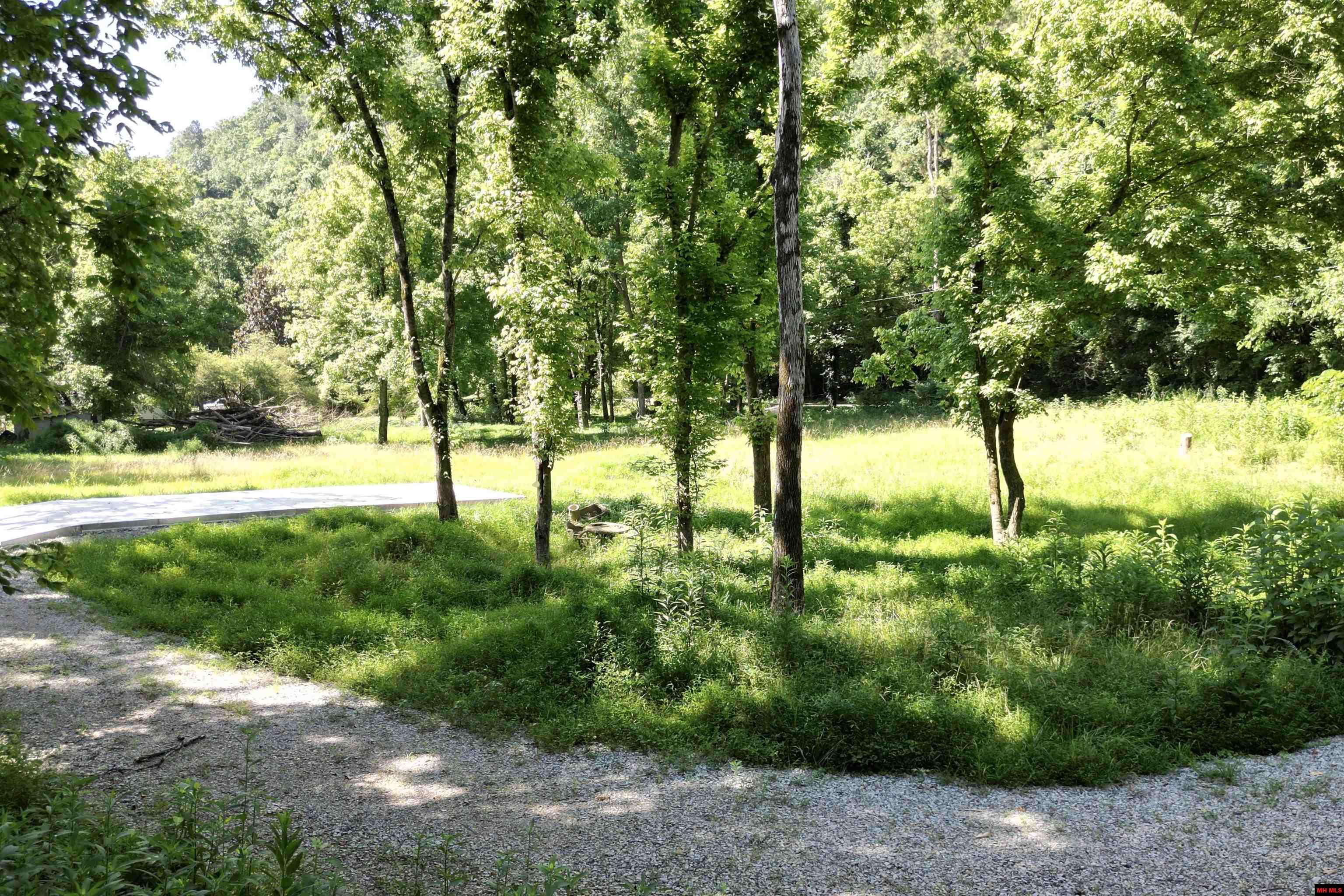 1566 RIVERVIEW DRIVE