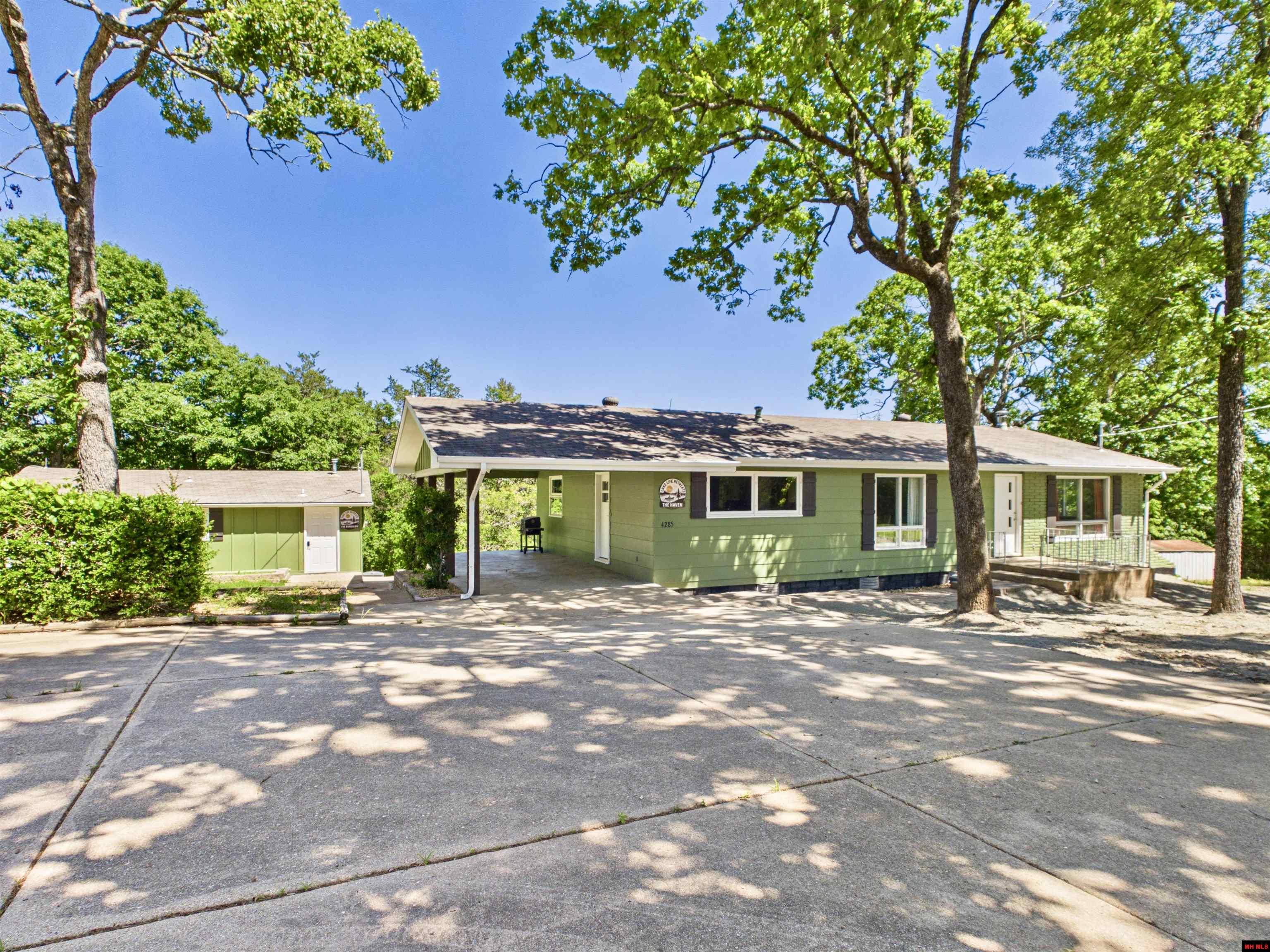 4285 HWY 101 NORTH