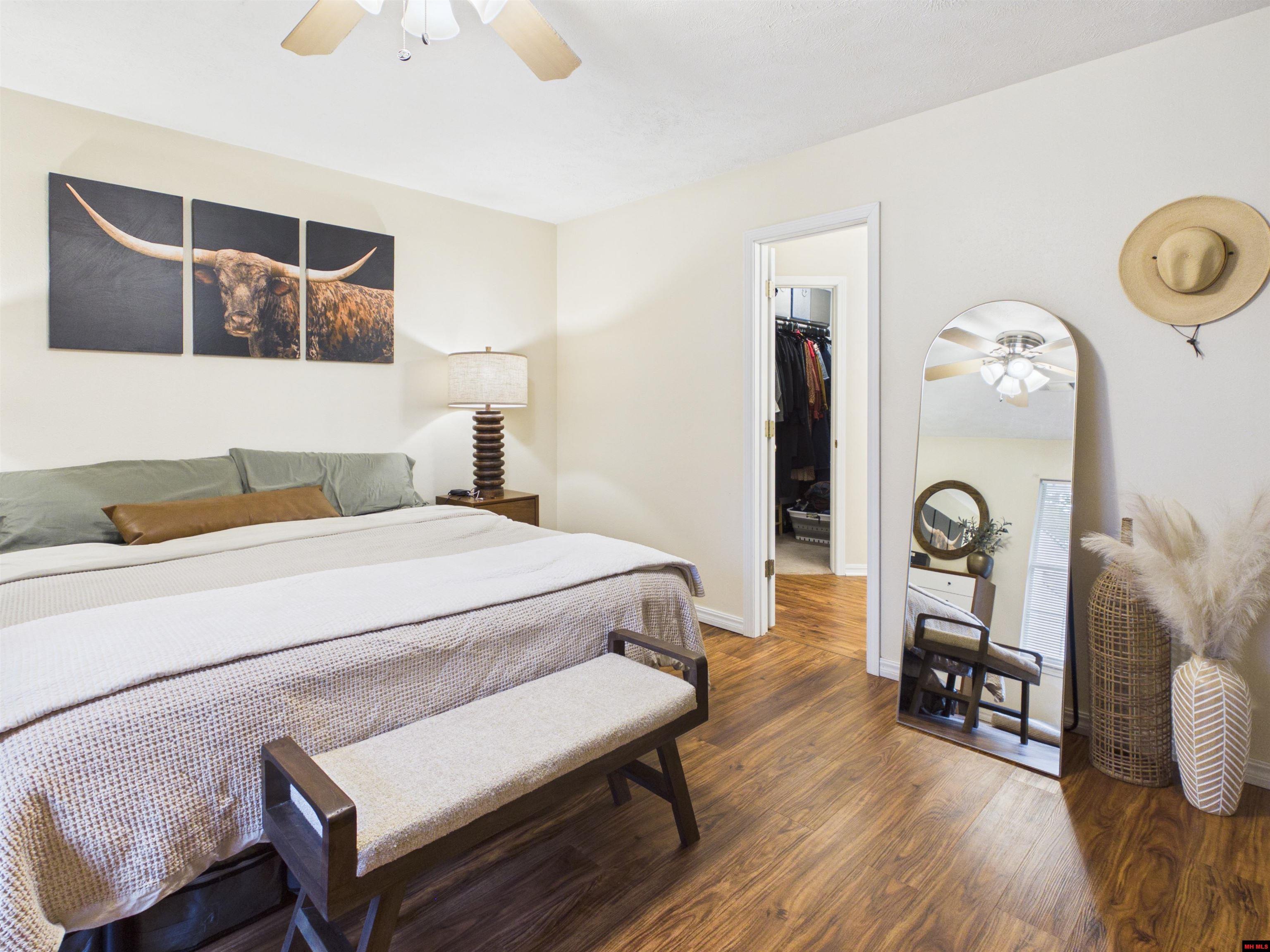 404 TRAVELERS WAY