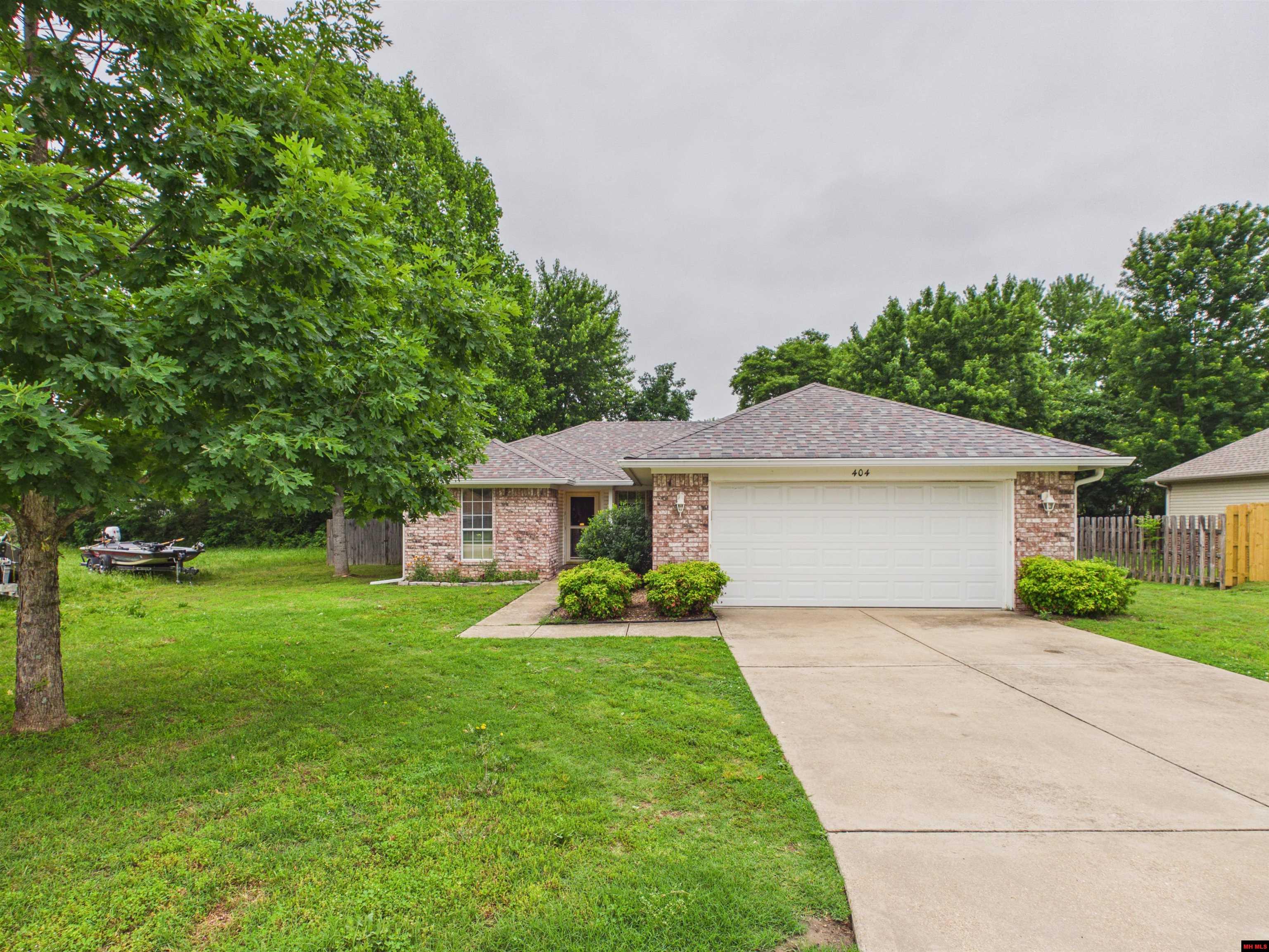 404 TRAVELERS WAY