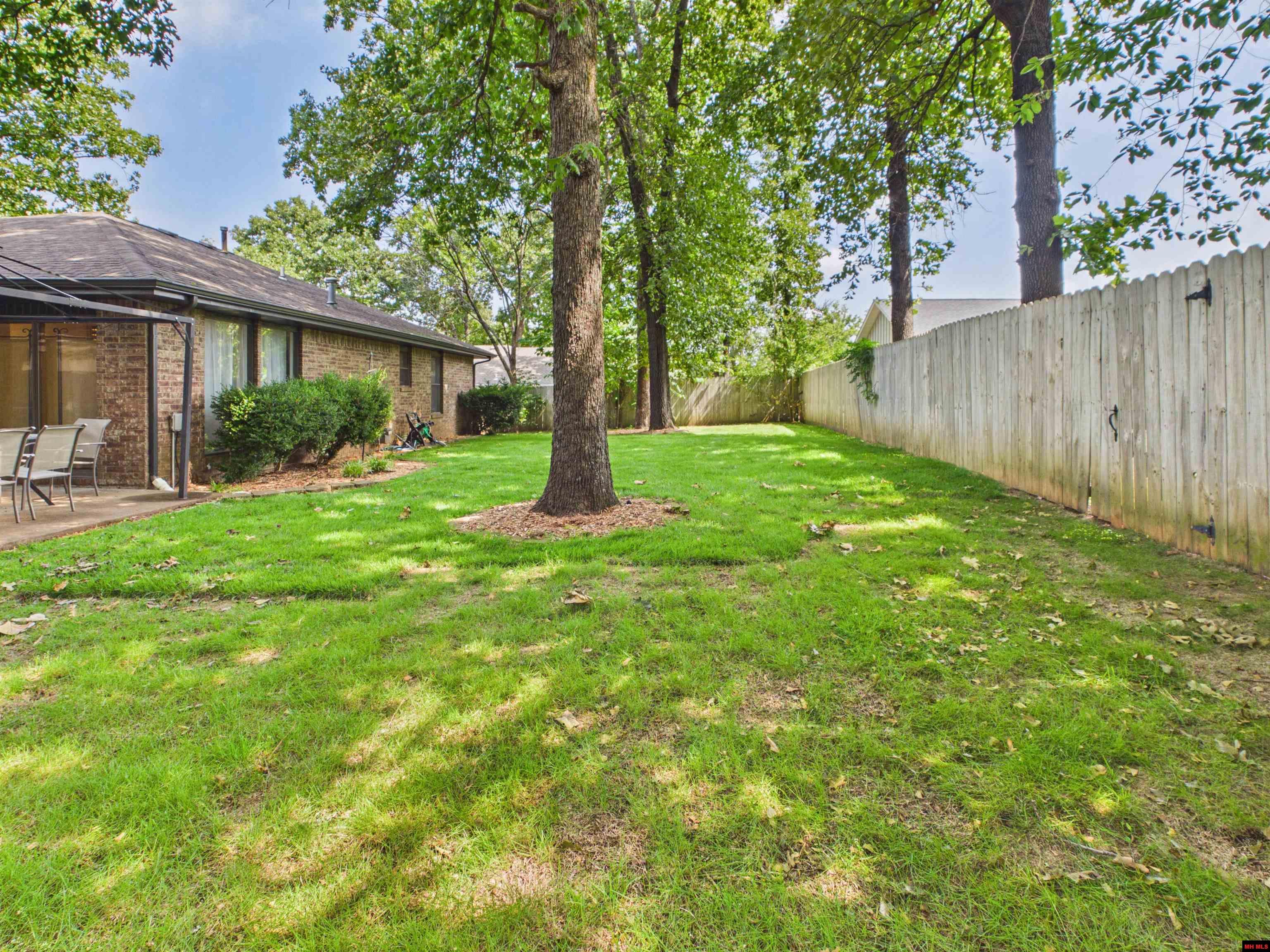 2203 RUSSELL LANE