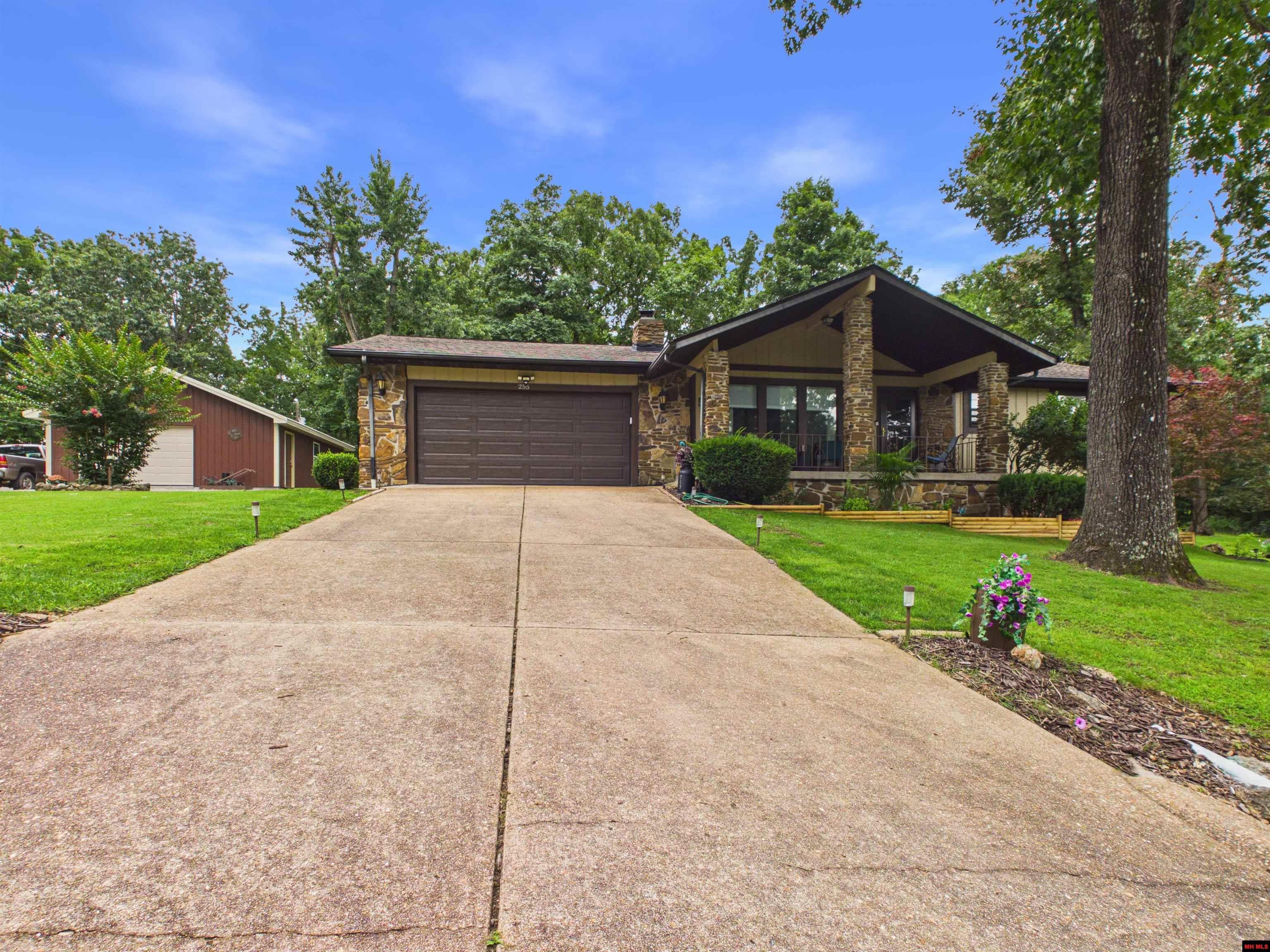 255 FAWN ROAD