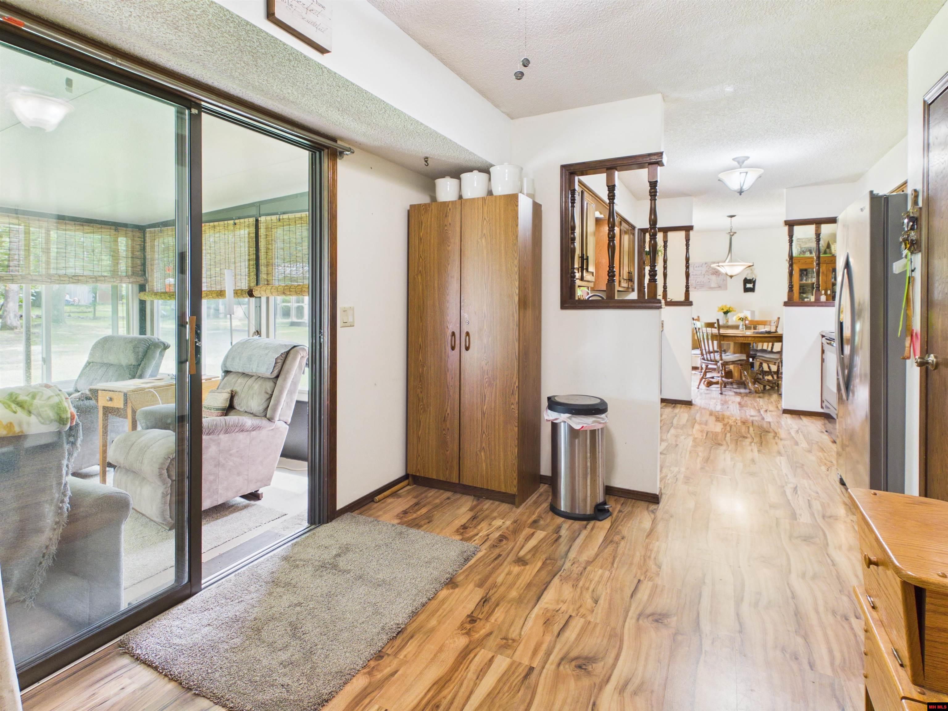 255 FAWN ROAD