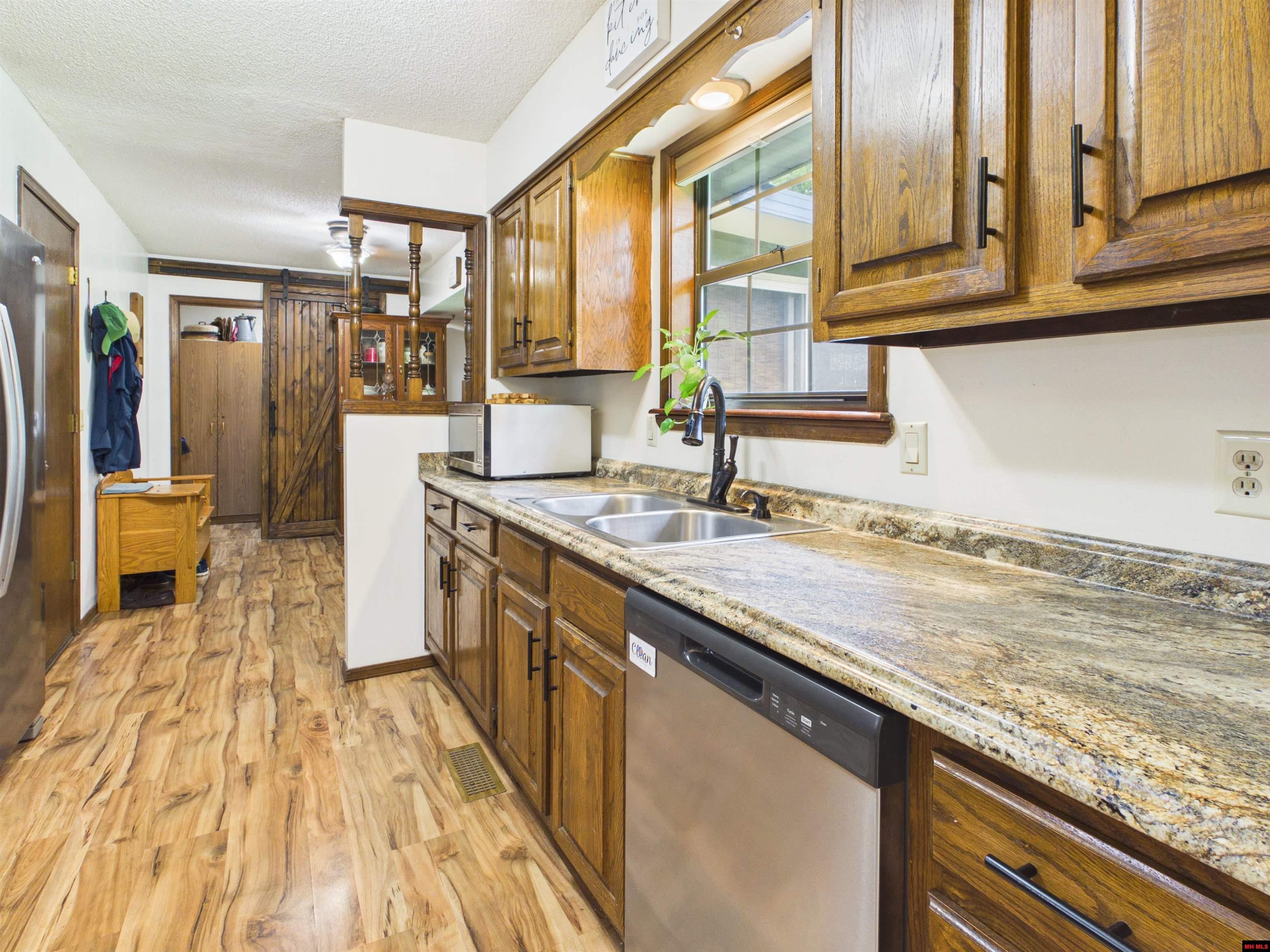 255 FAWN ROAD