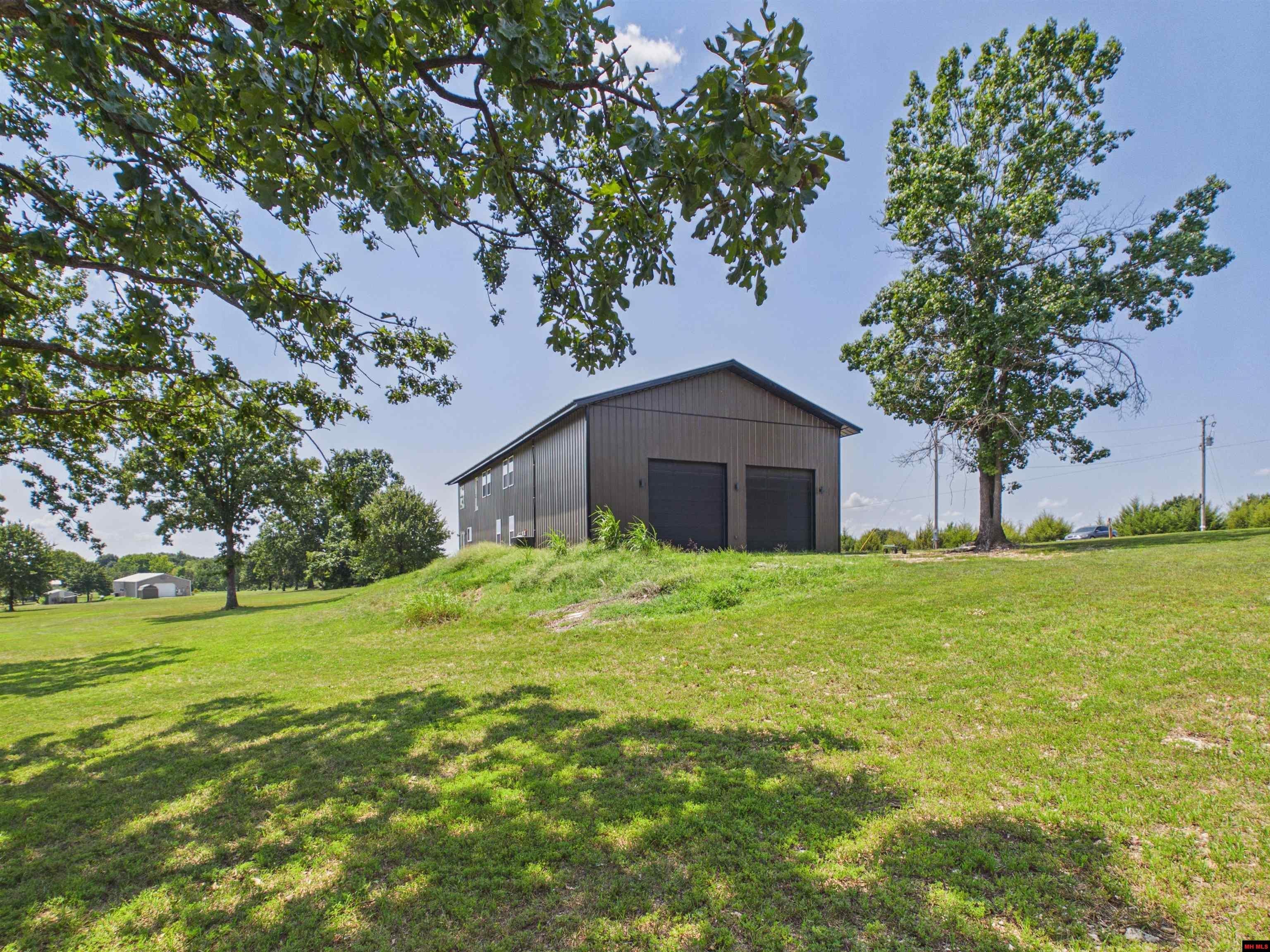 280 CHRISWOOD DRIVE