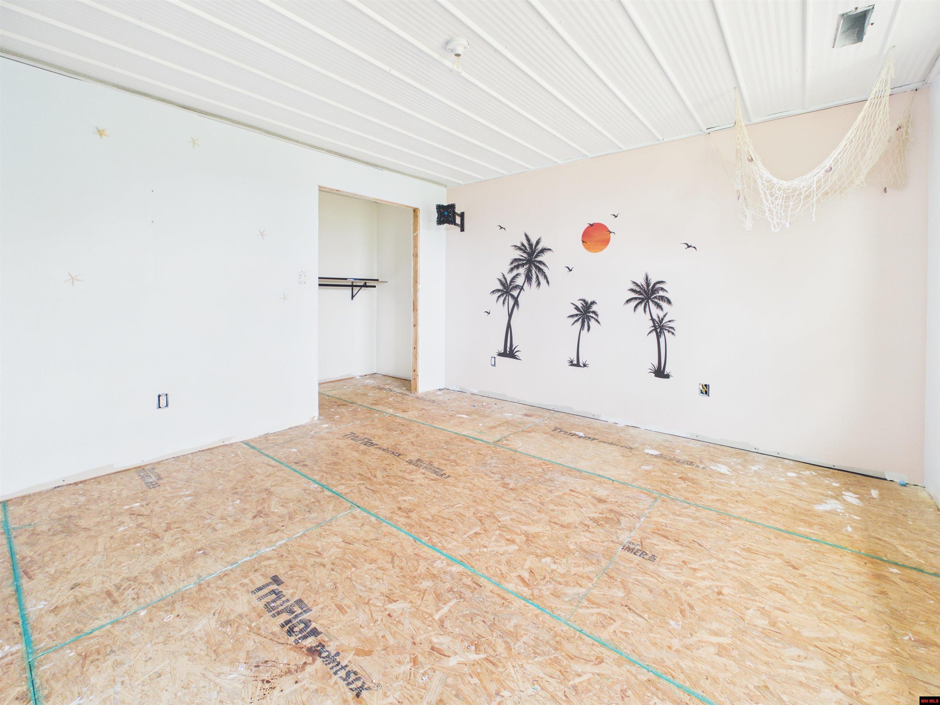 280 CHRISWOOD DRIVE