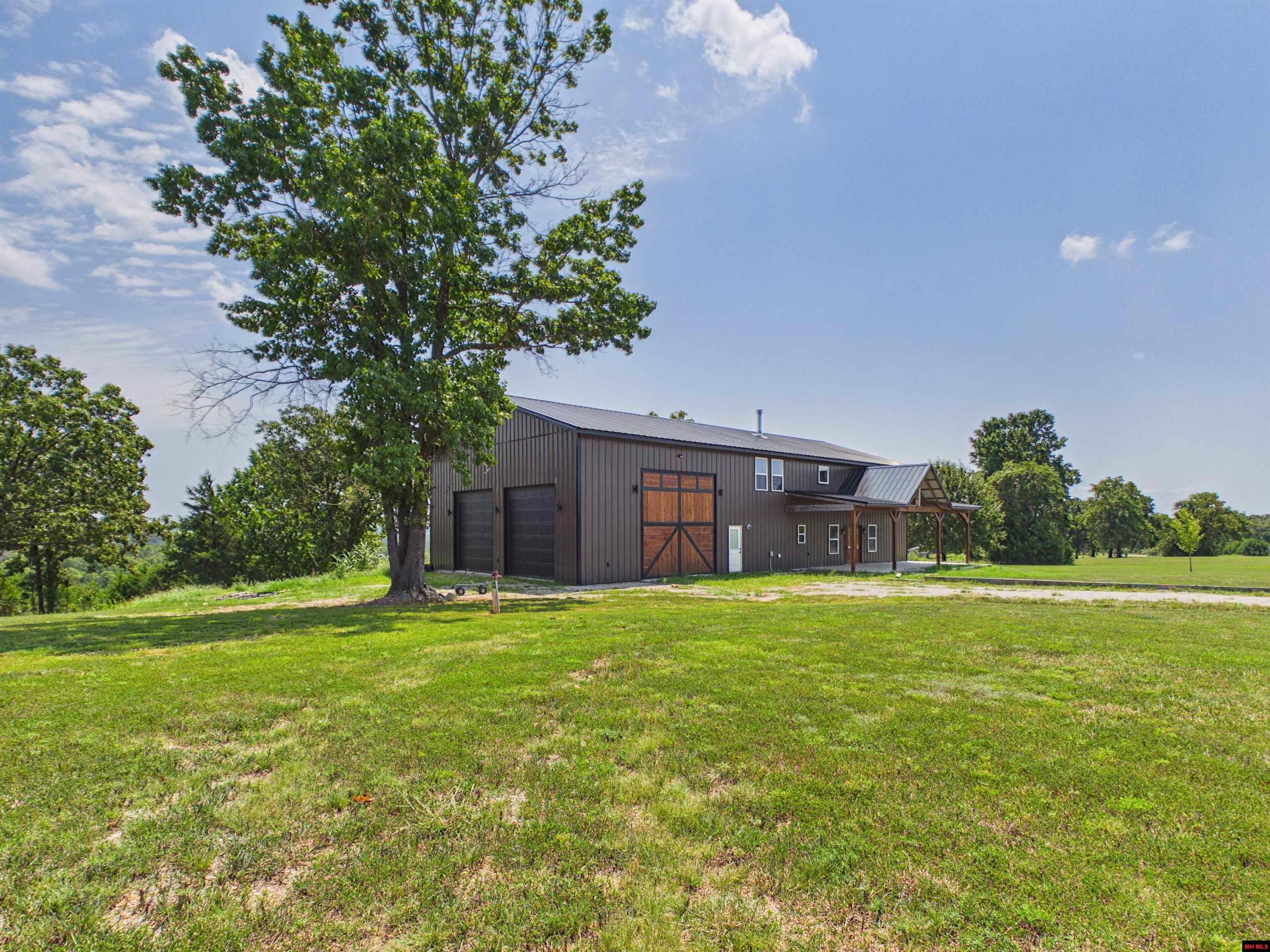 280 CHRISWOOD DRIVE