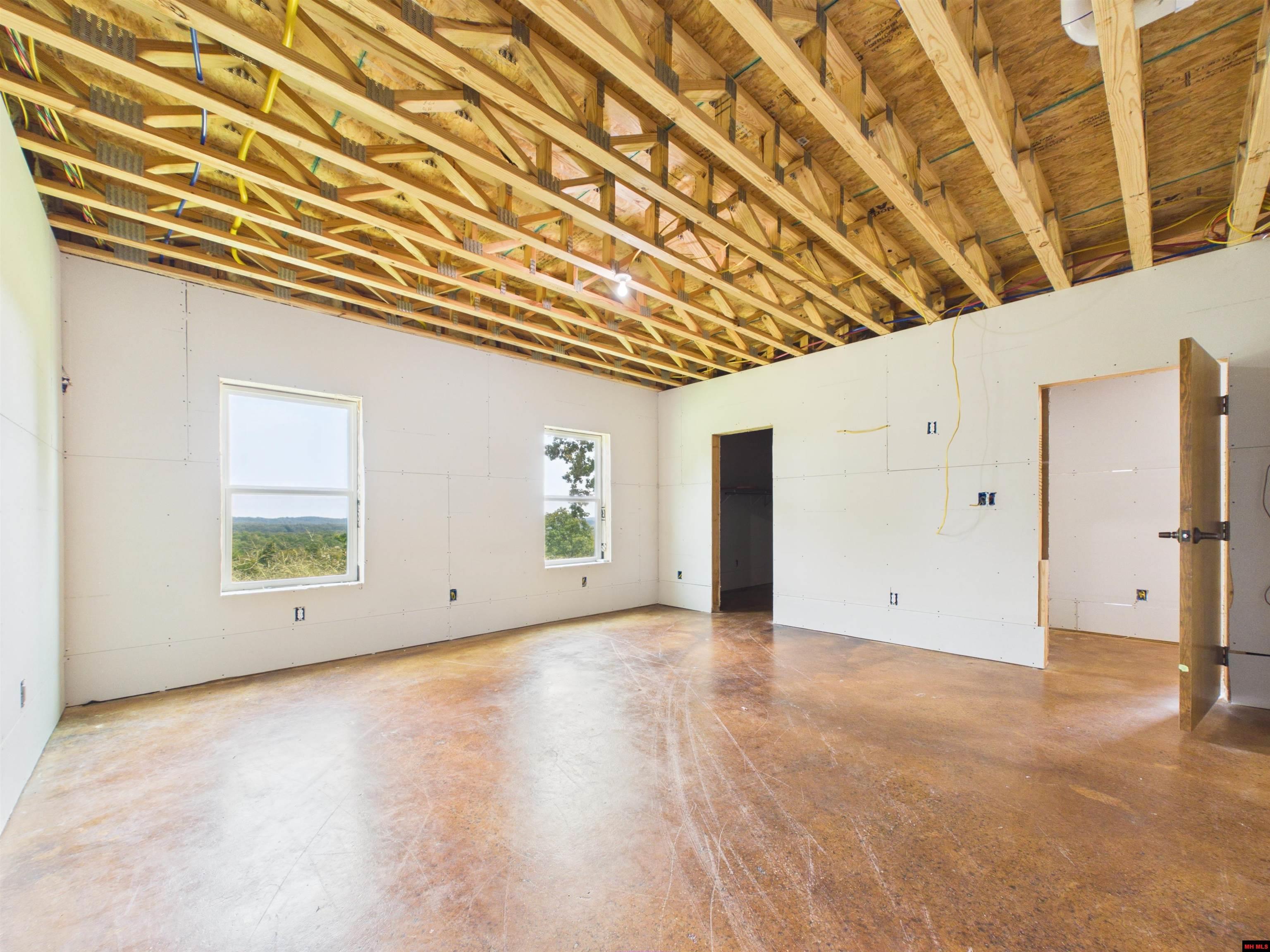 280 CHRISWOOD DRIVE