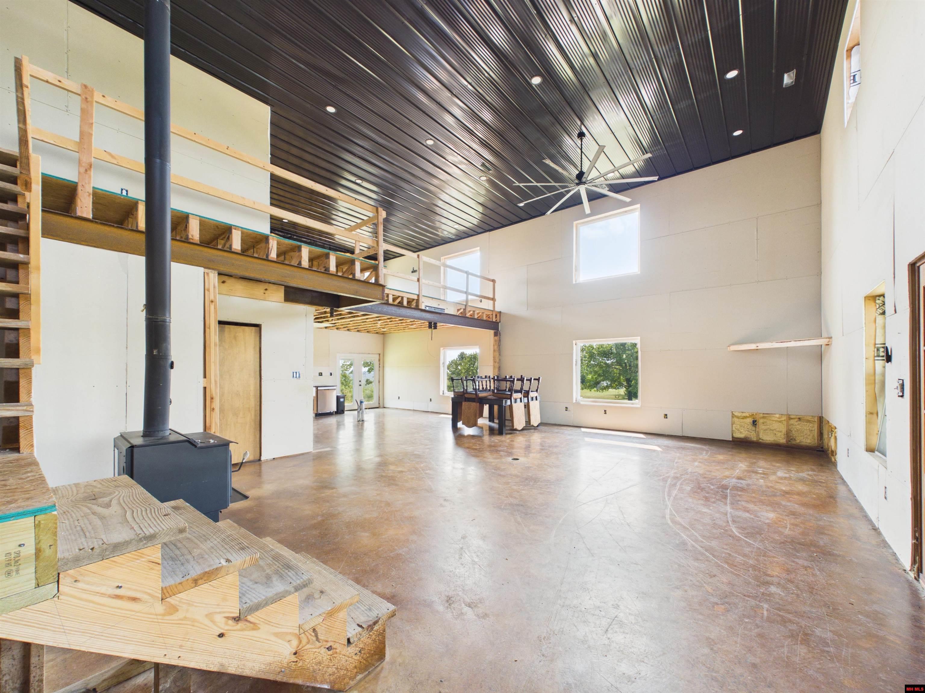 280 CHRISWOOD DRIVE