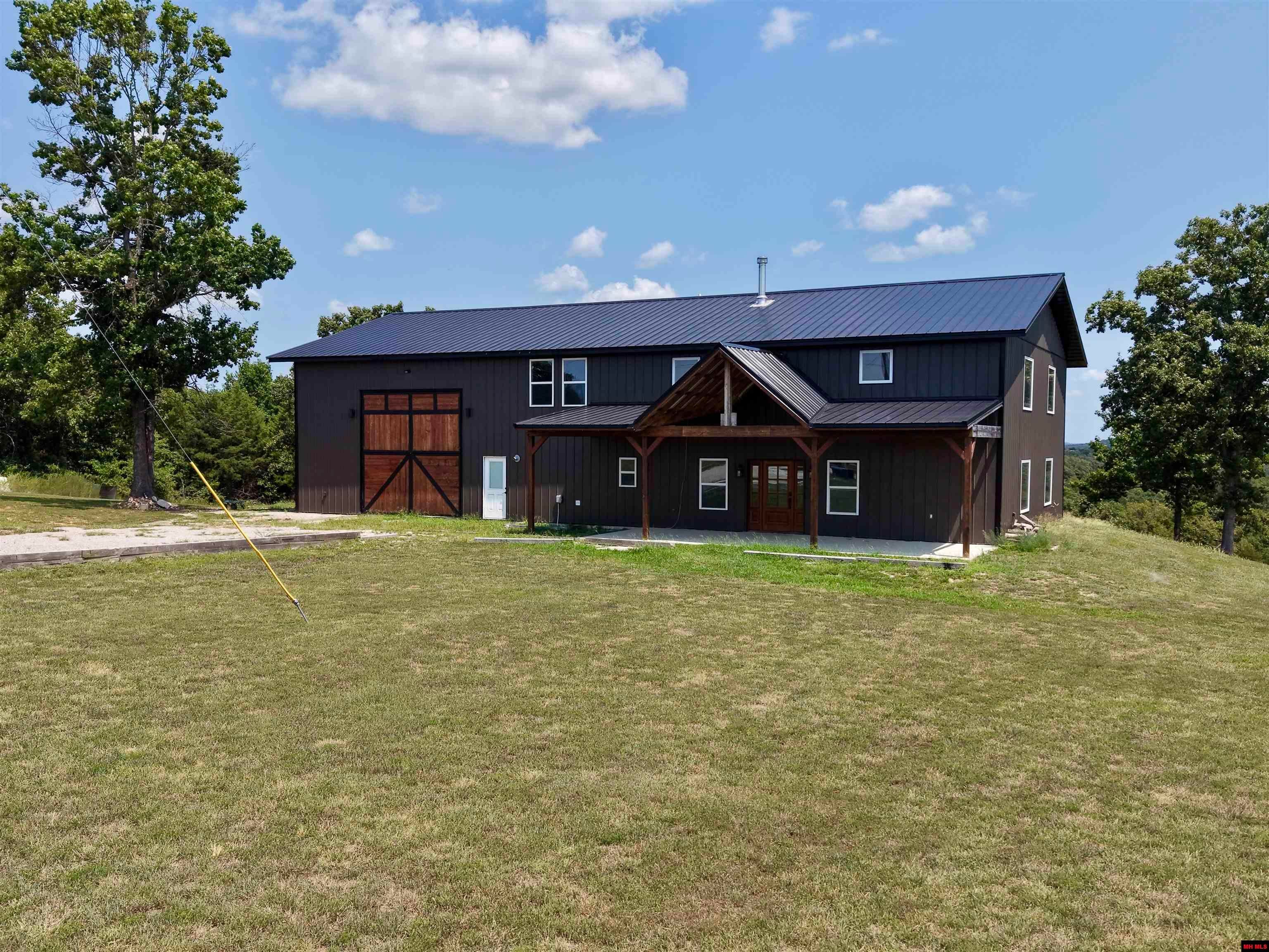 280 CHRISWOOD DRIVE
