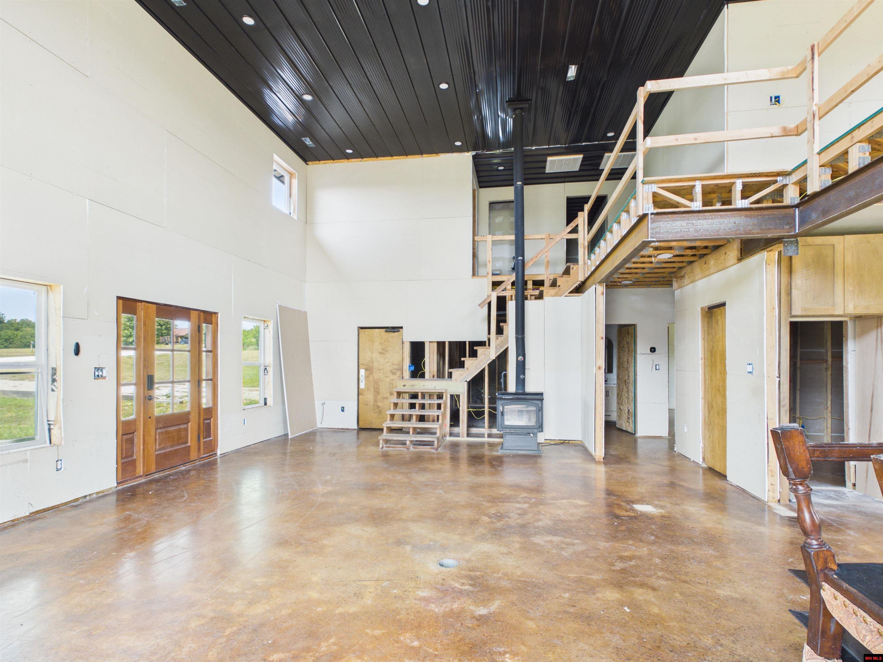 280 CHRISWOOD DRIVE