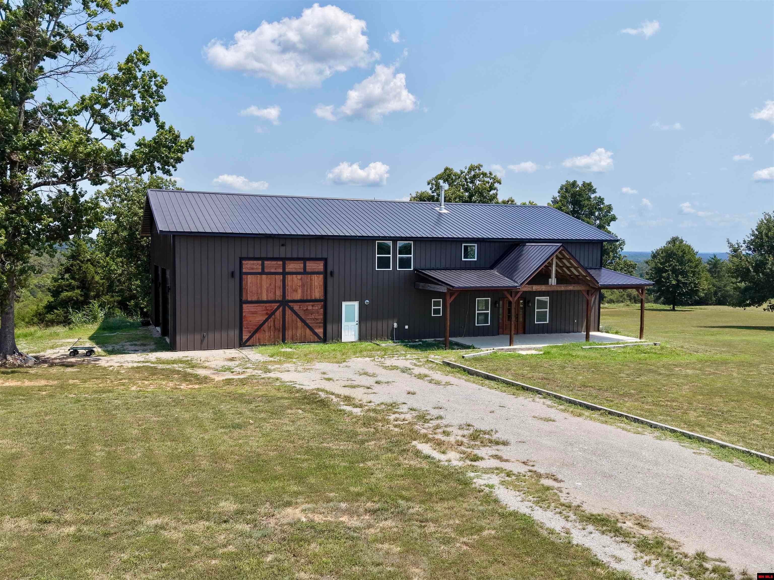 280 CHRISWOOD DRIVE