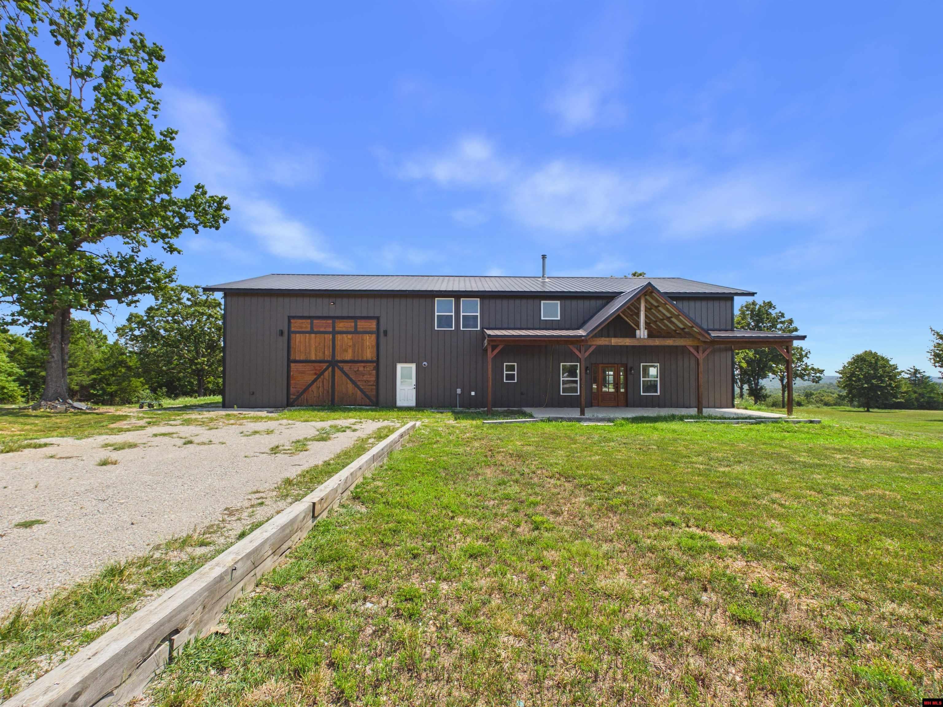 280 CHRISWOOD DRIVE