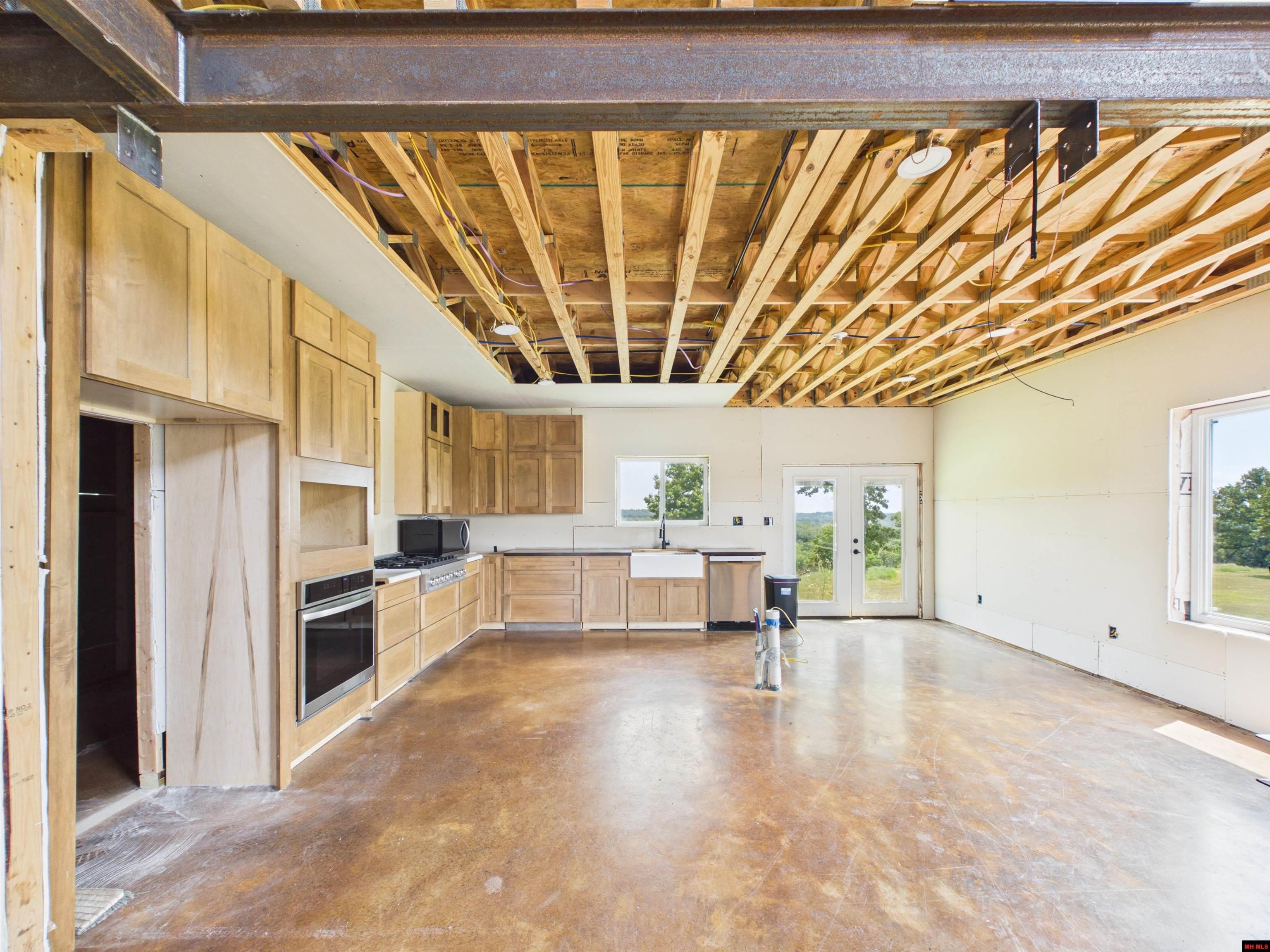 280 CHRISWOOD DRIVE
