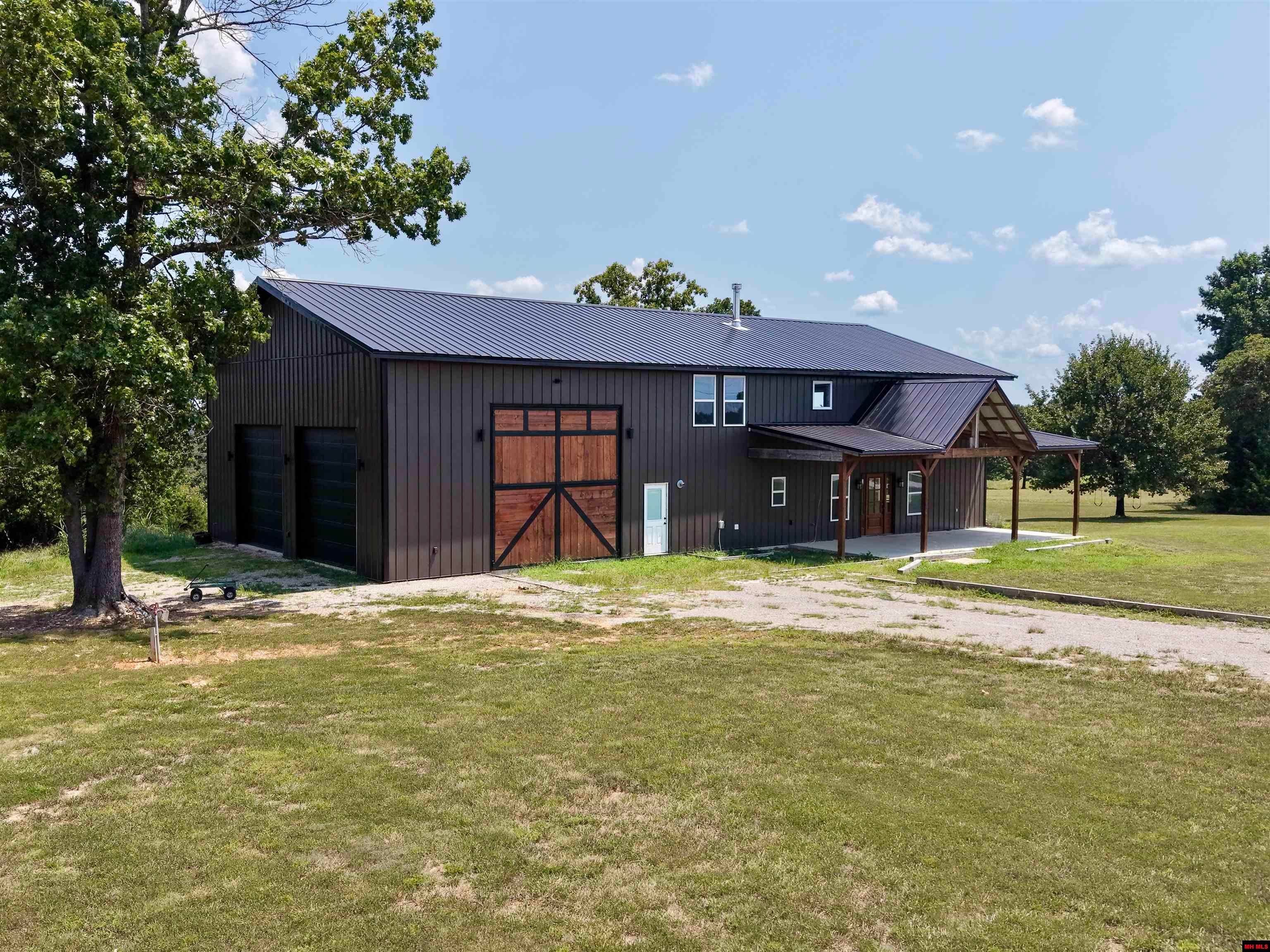 280 CHRISWOOD DRIVE