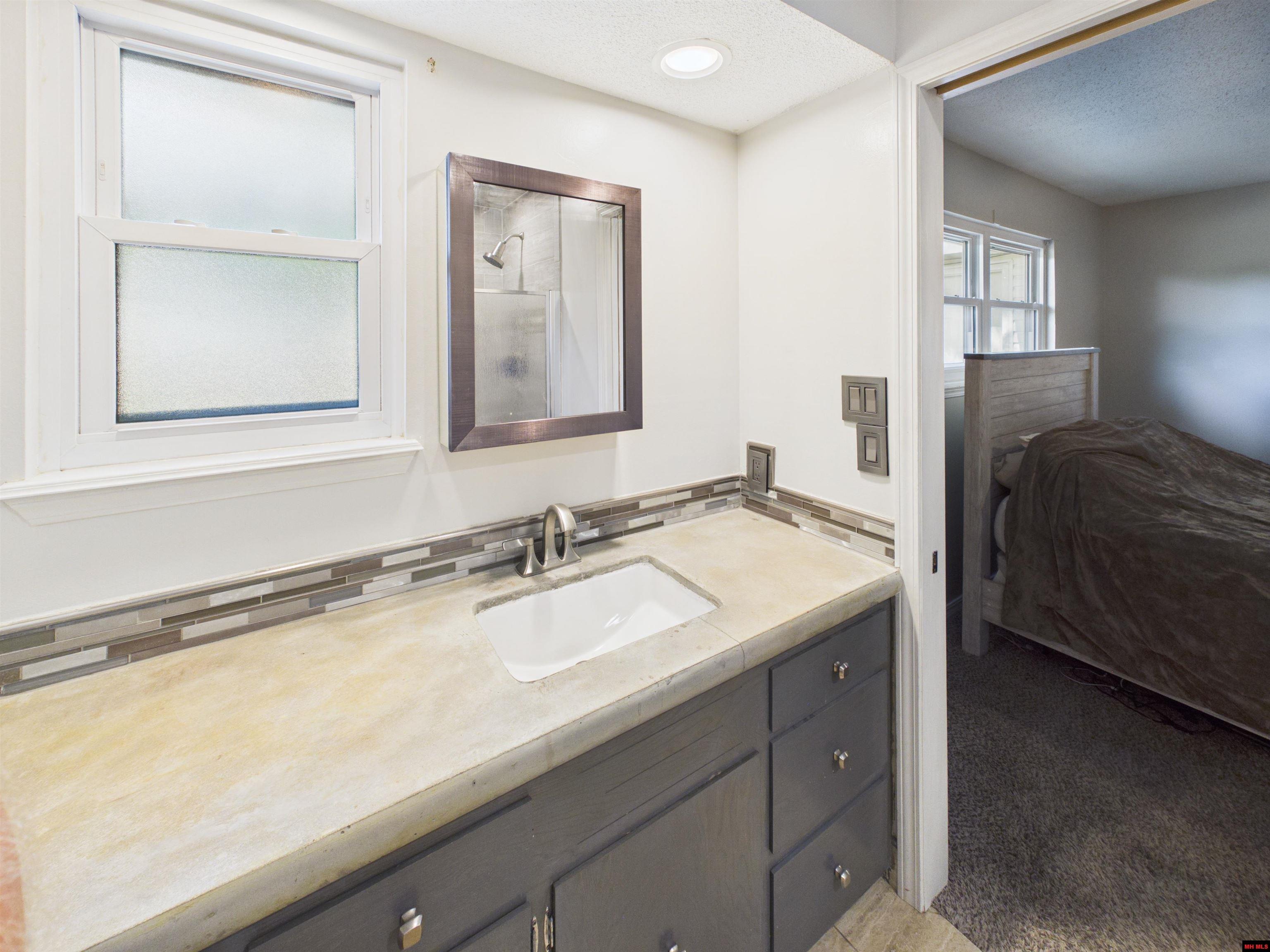 80 COBBLESTONE PLACE