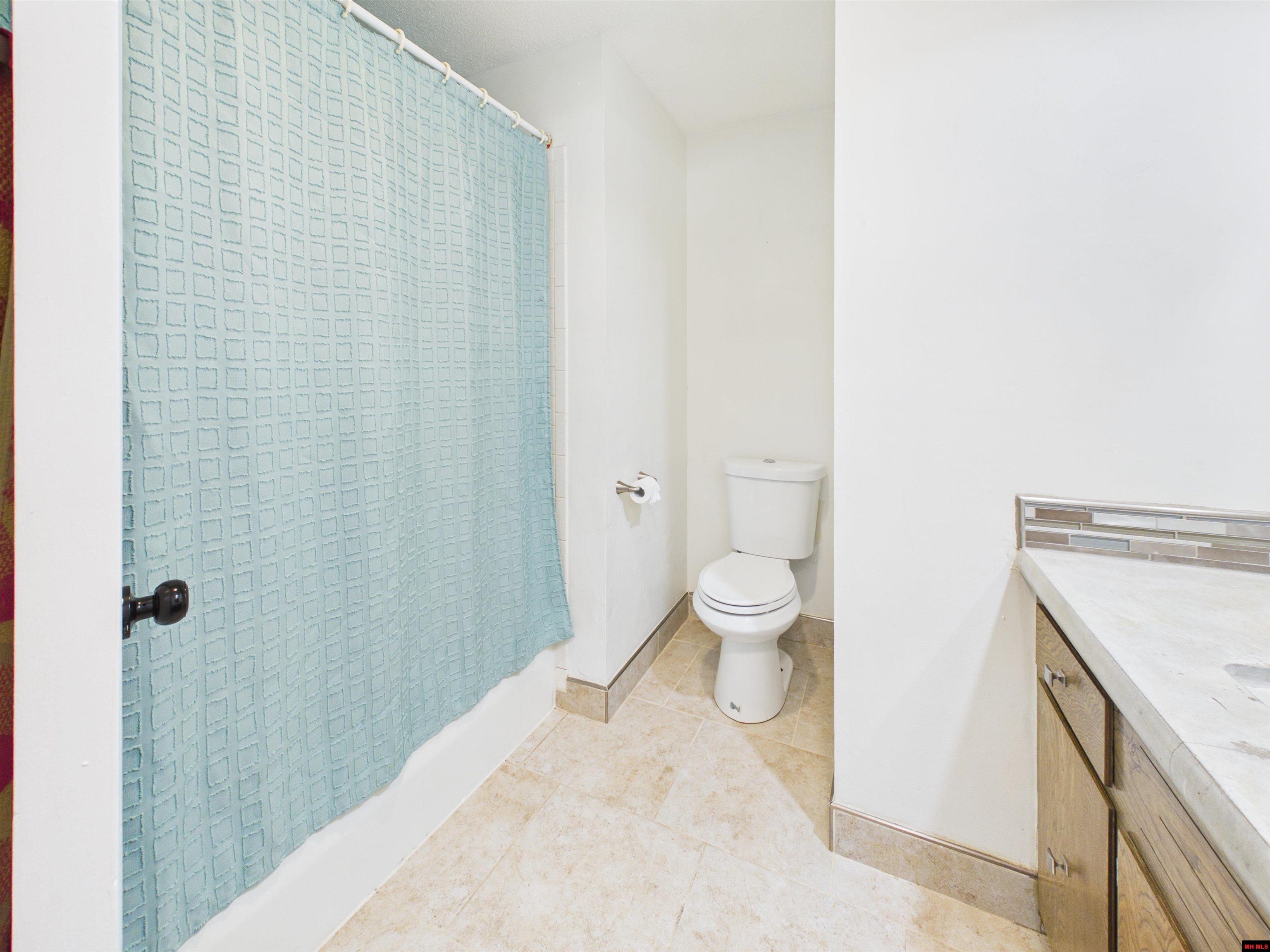 80 COBBLESTONE PLACE