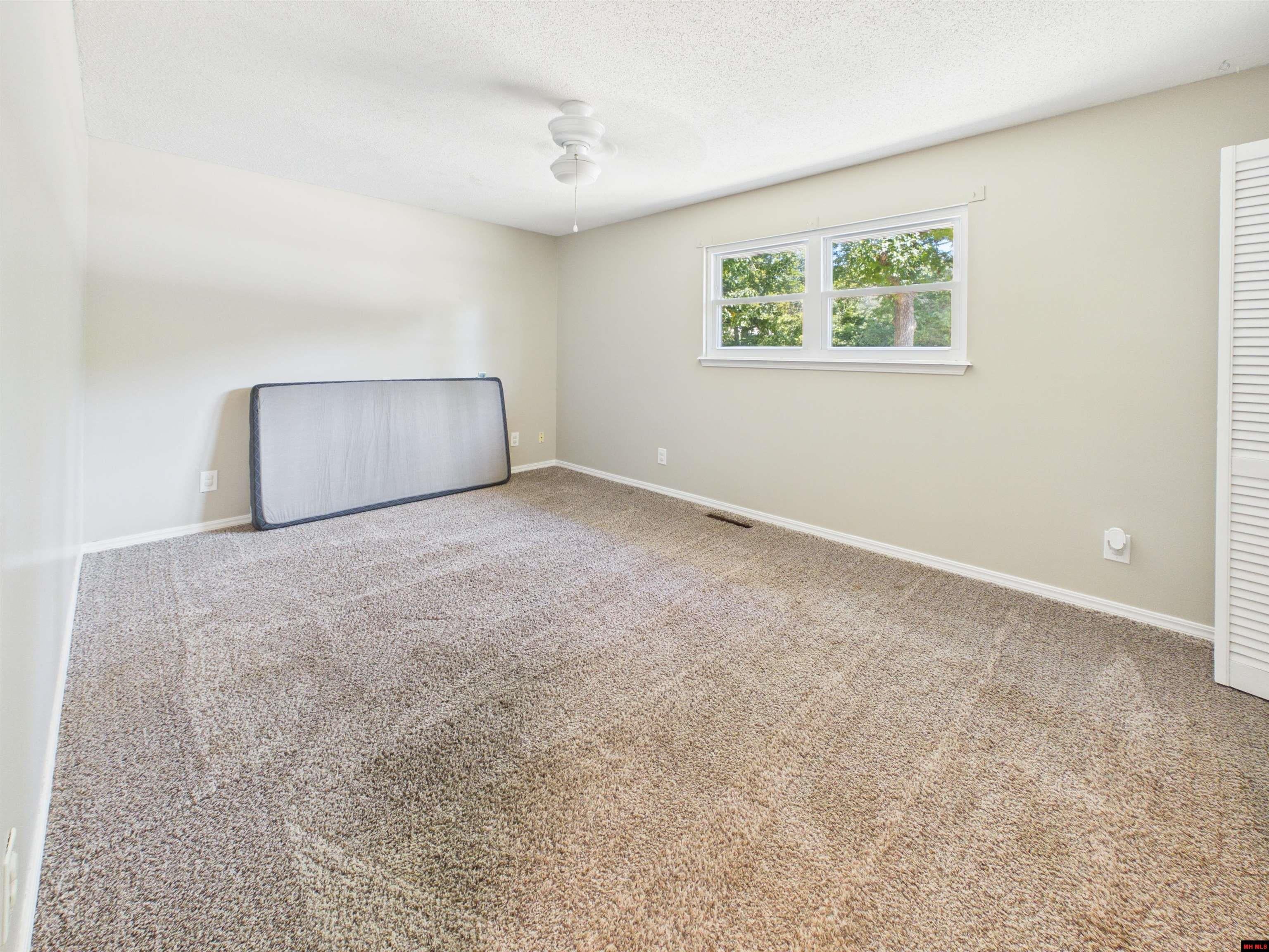 80 COBBLESTONE PLACE