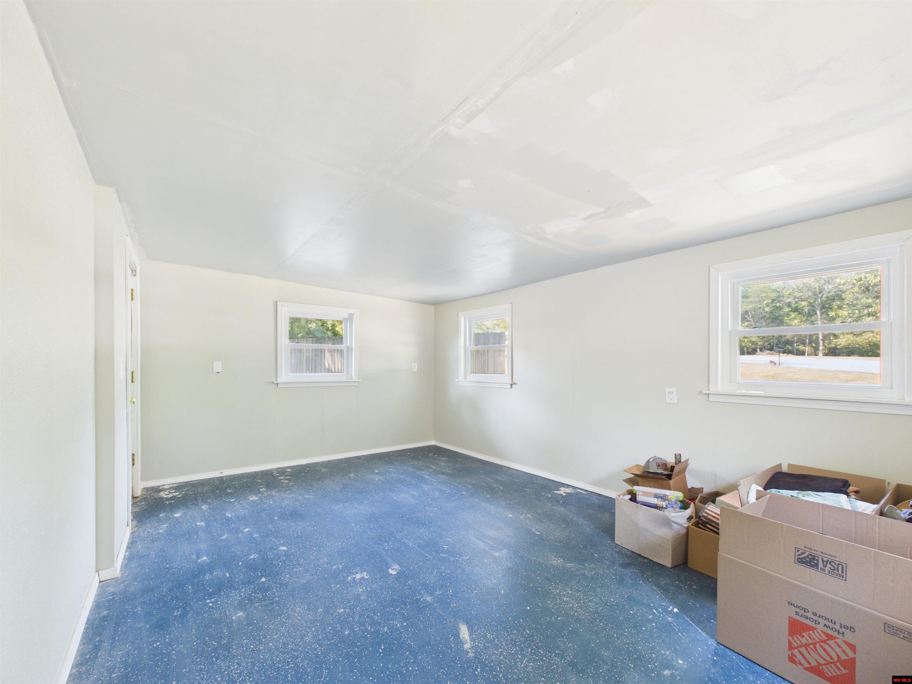 80 COBBLESTONE PLACE
