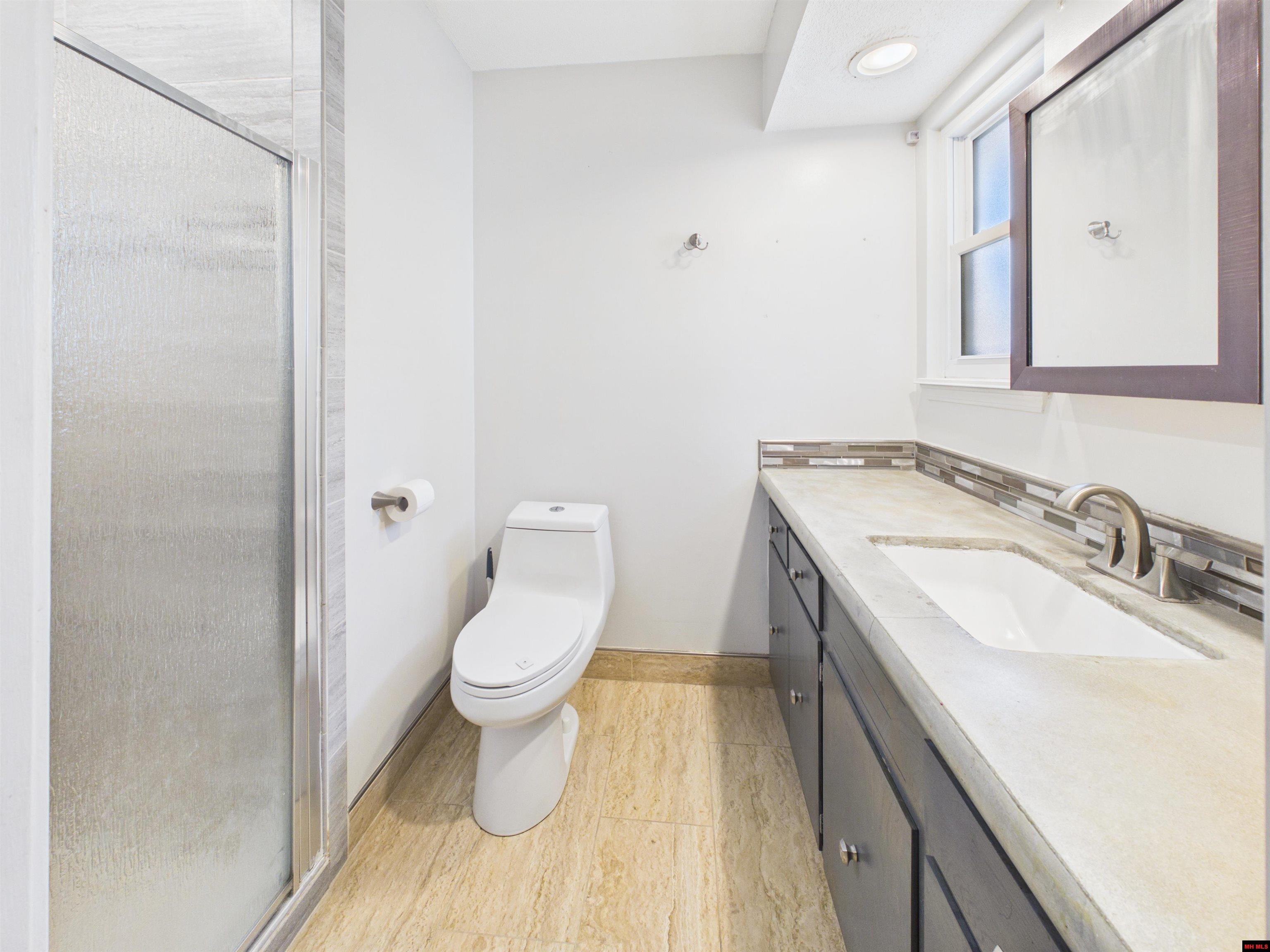 80 COBBLESTONE PLACE