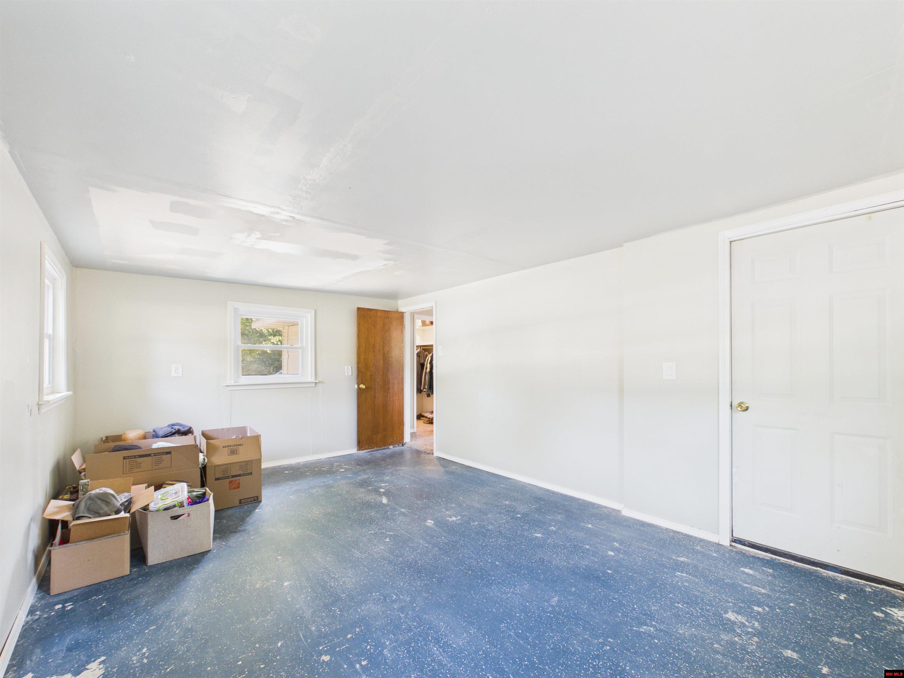 80 COBBLESTONE PLACE