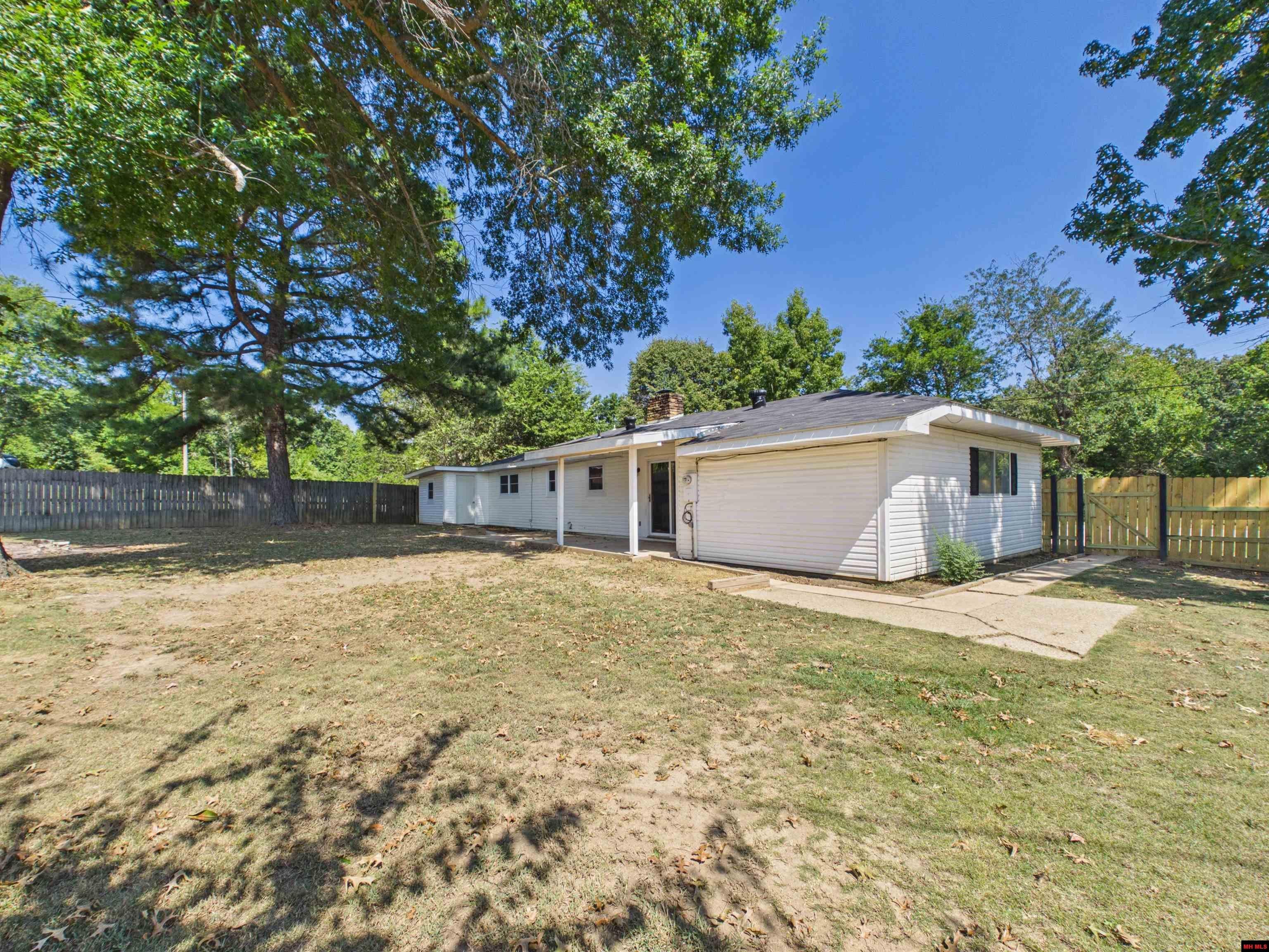 80 COBBLESTONE PLACE
