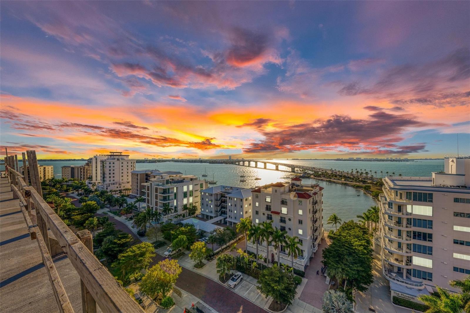 111 GOLDEN GATE PT #PH-702