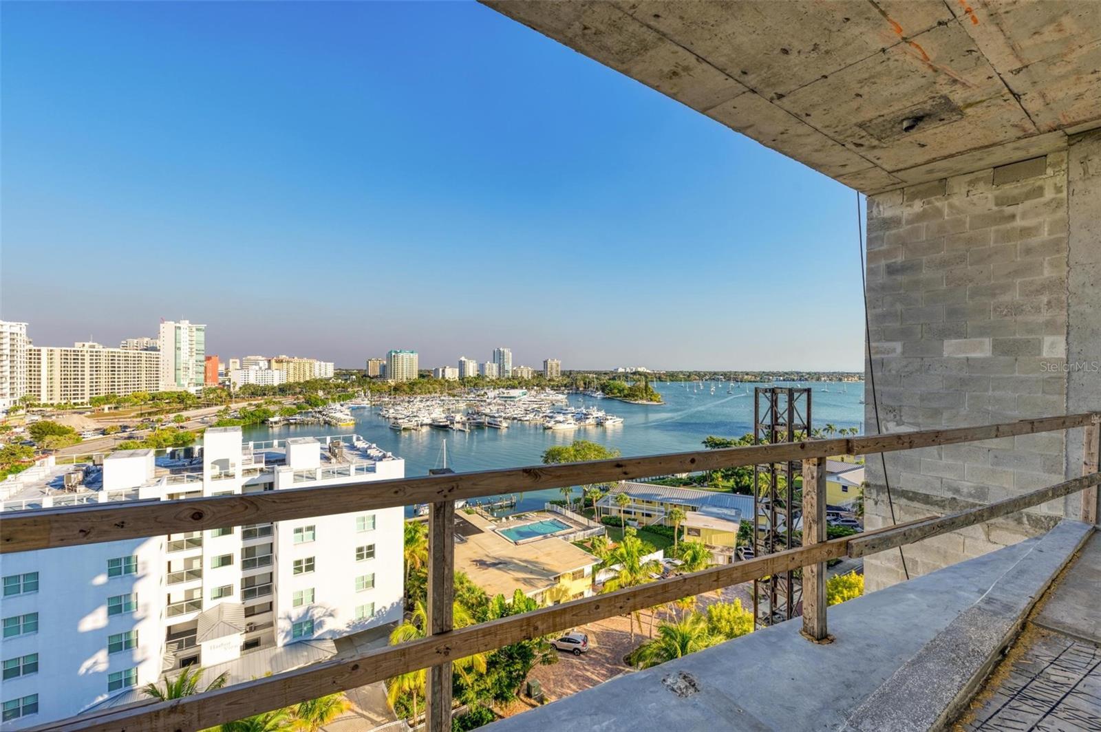 111 GOLDEN GATE PT #PH-702