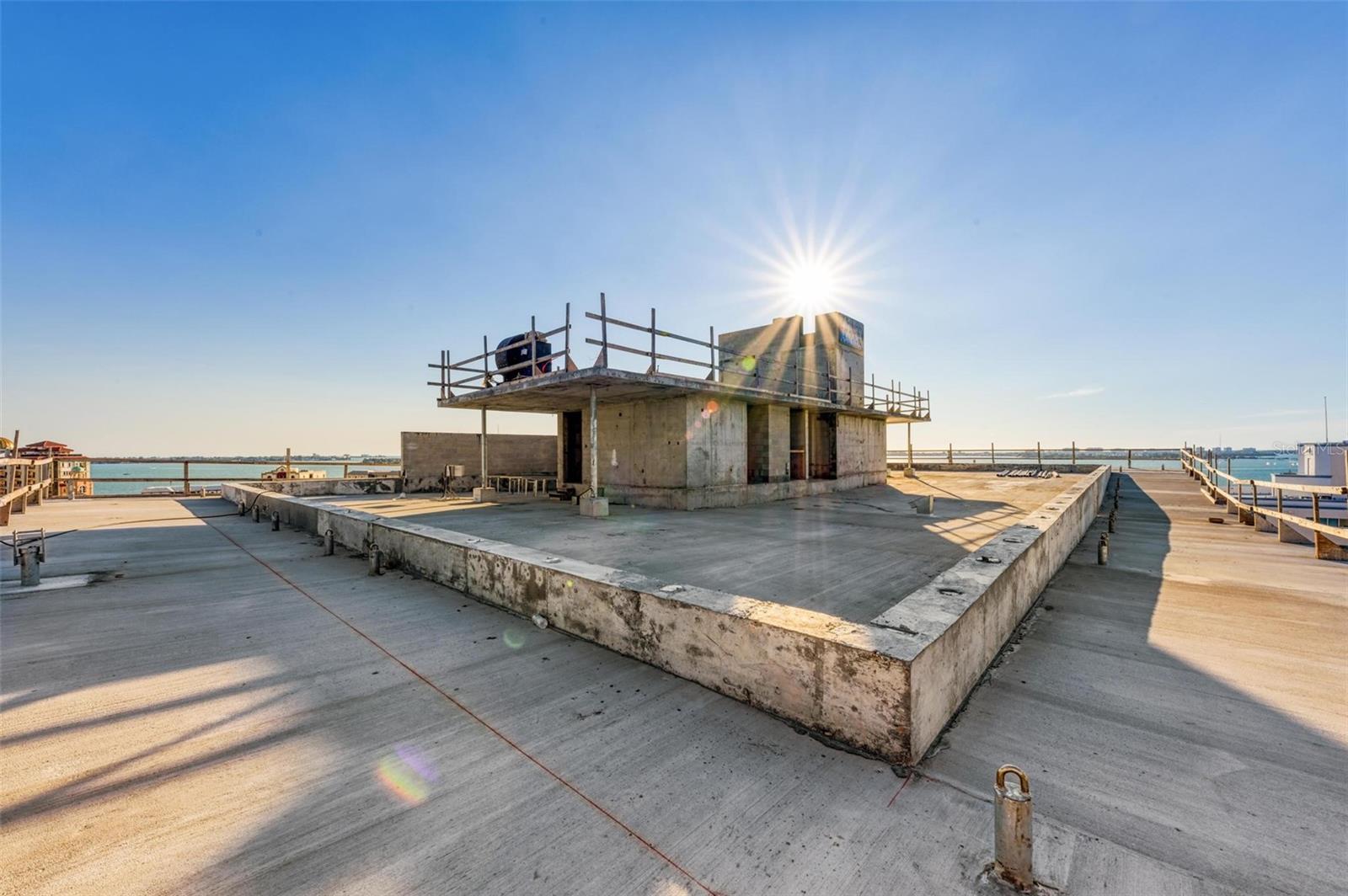 111 GOLDEN GATE PT #PH-702