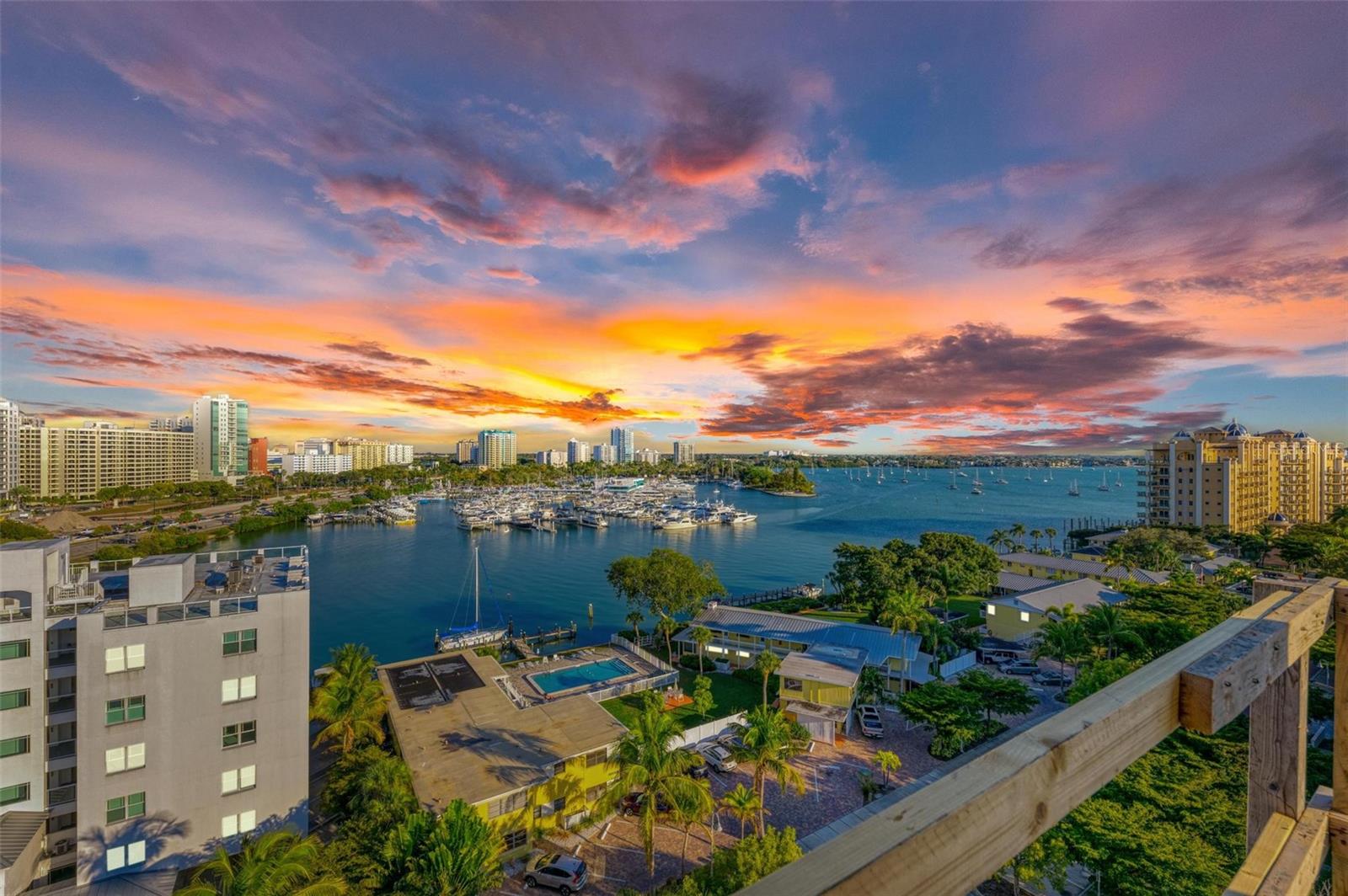 111 GOLDEN GATE PT #PH-702