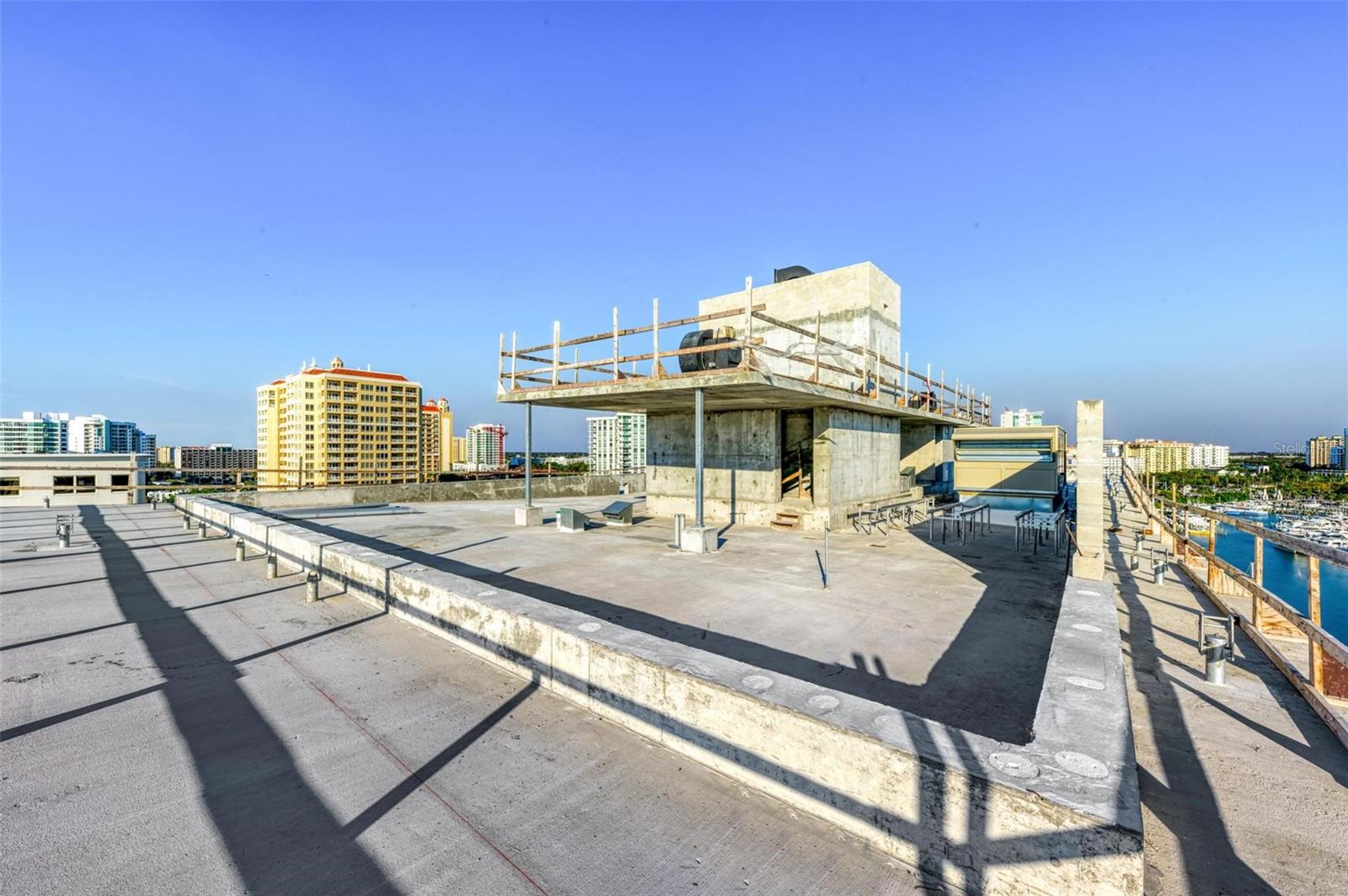 111 GOLDEN GATE PT #PH-601