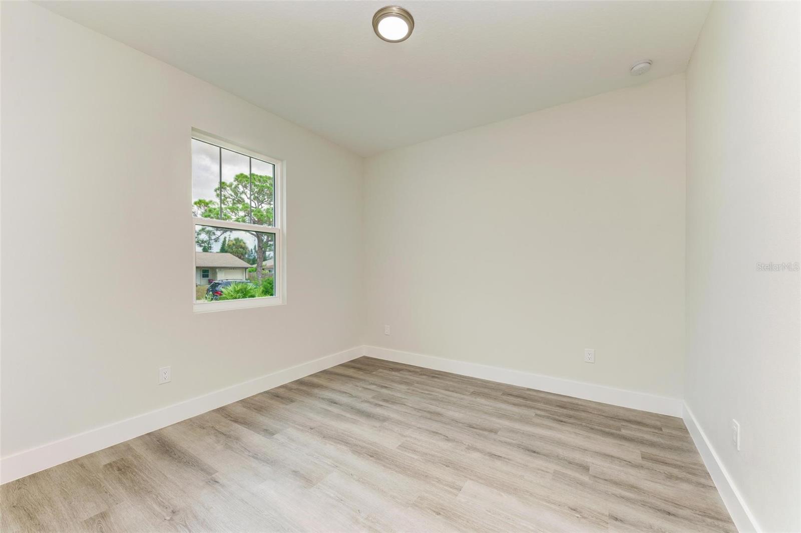 1111 EUCLID RD