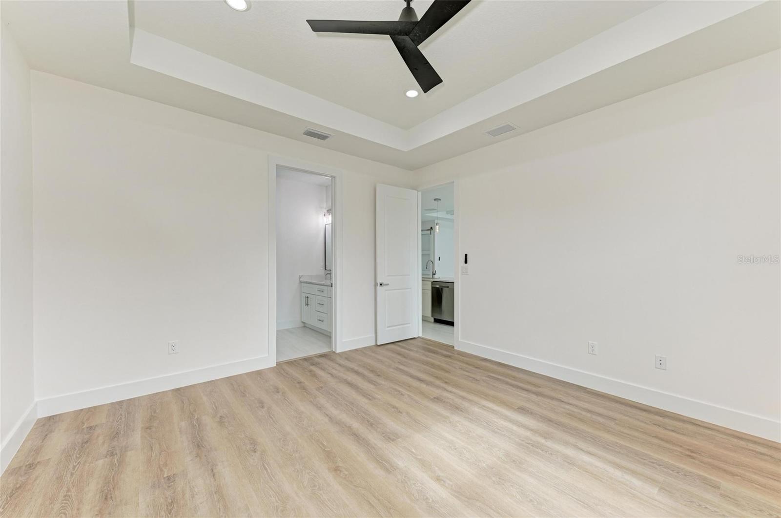 513 CYPRESS RD