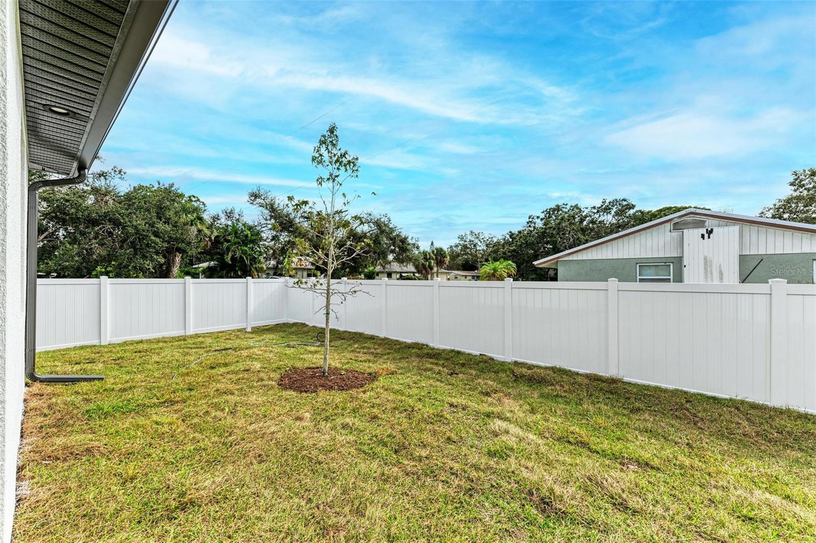 513 CYPRESS RD