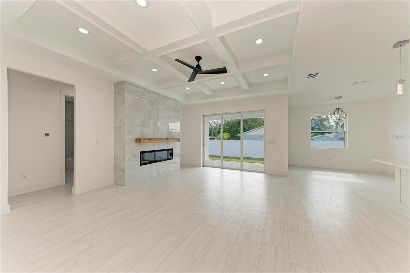 513 CYPRESS RD