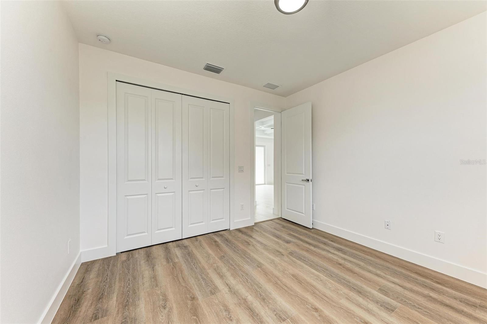 513 CYPRESS RD