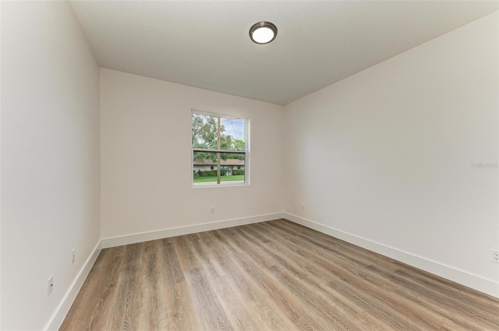 513 CYPRESS RD