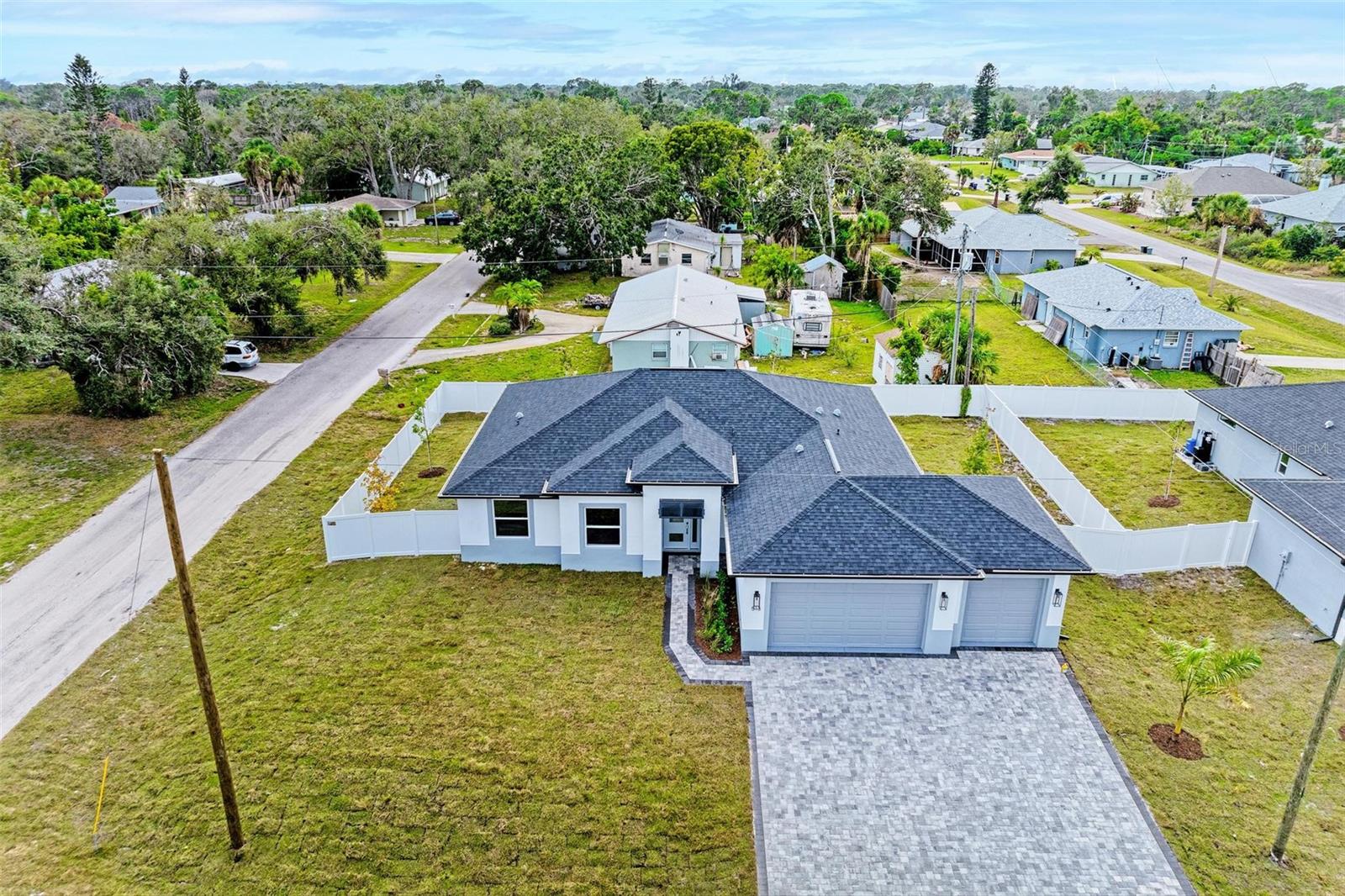 513 CYPRESS RD