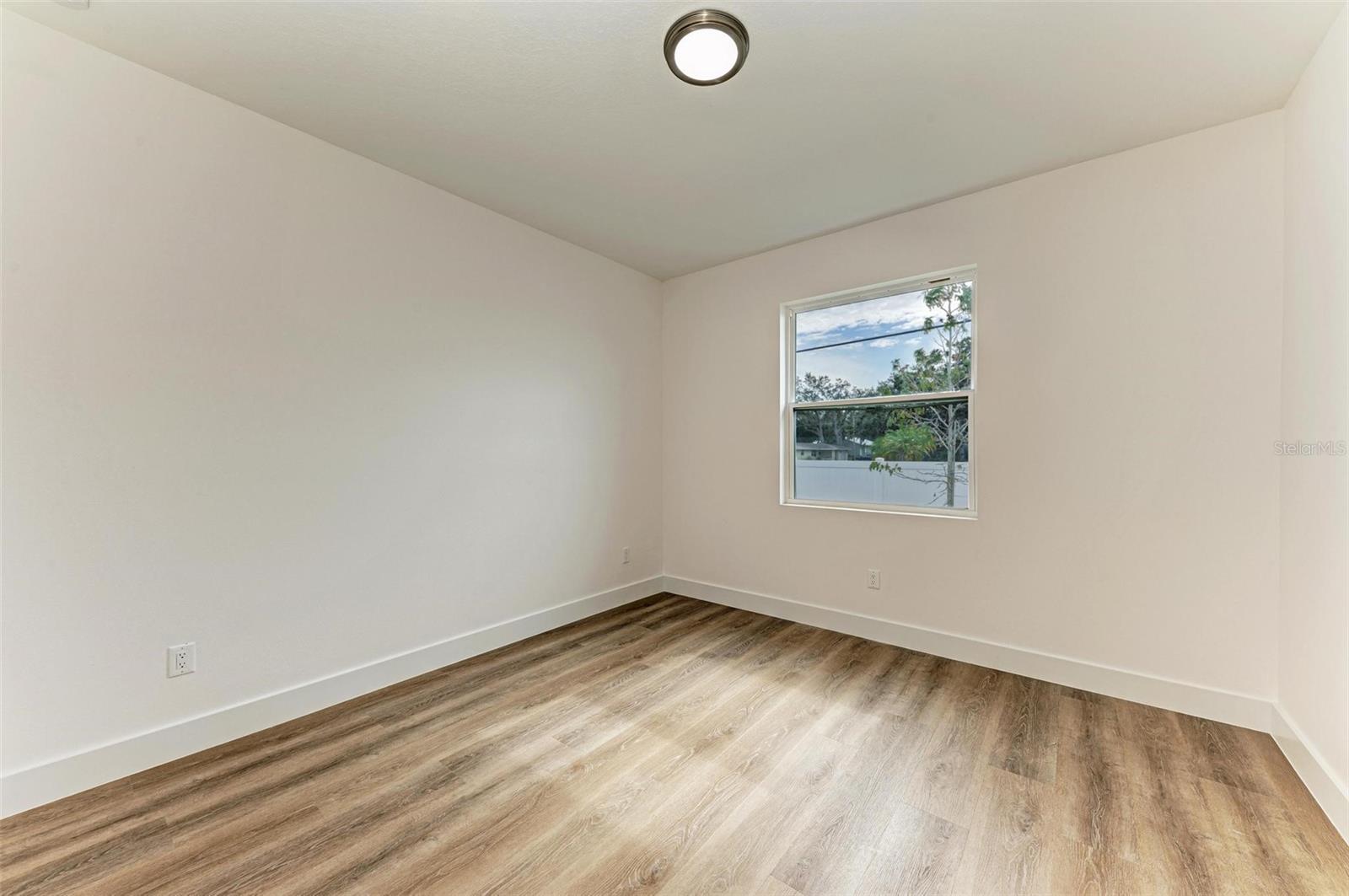 513 CYPRESS RD