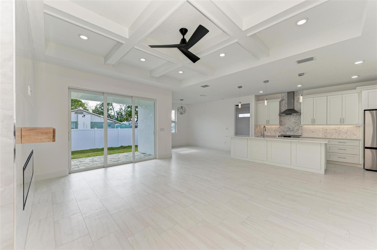 513 CYPRESS RD
