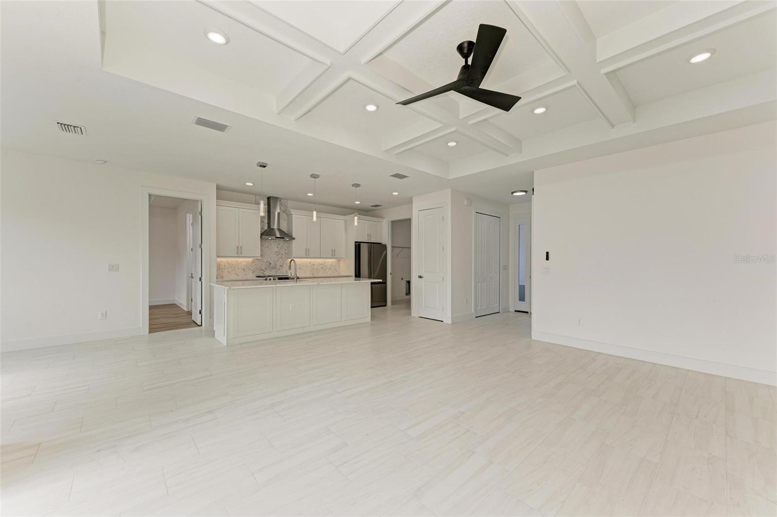 513 CYPRESS RD