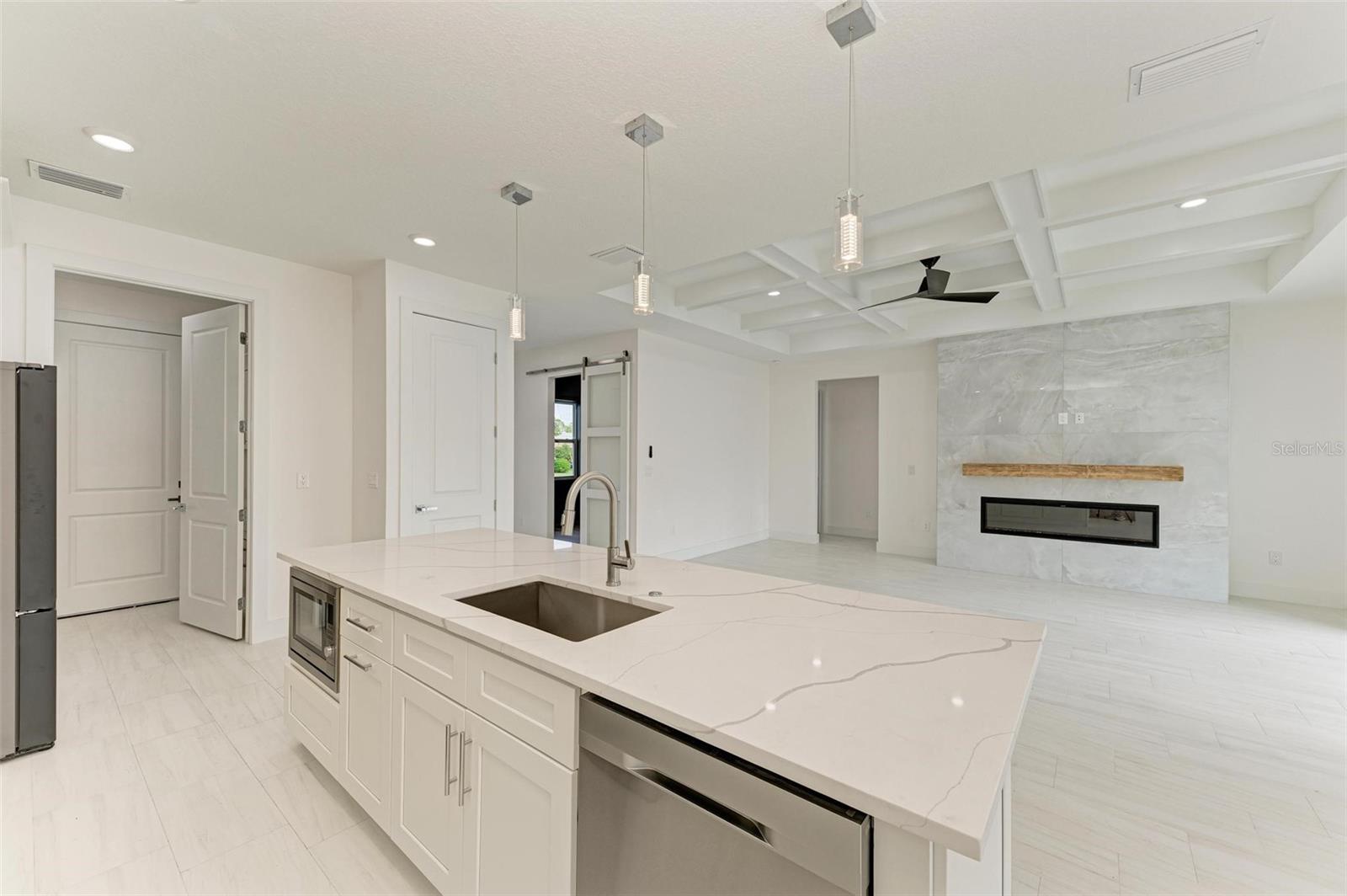 513 CYPRESS RD
