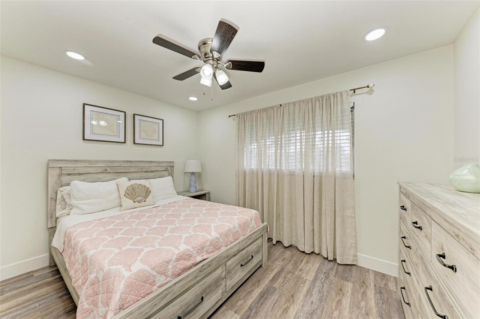 6470 HOLLYWOOD BLVD #307