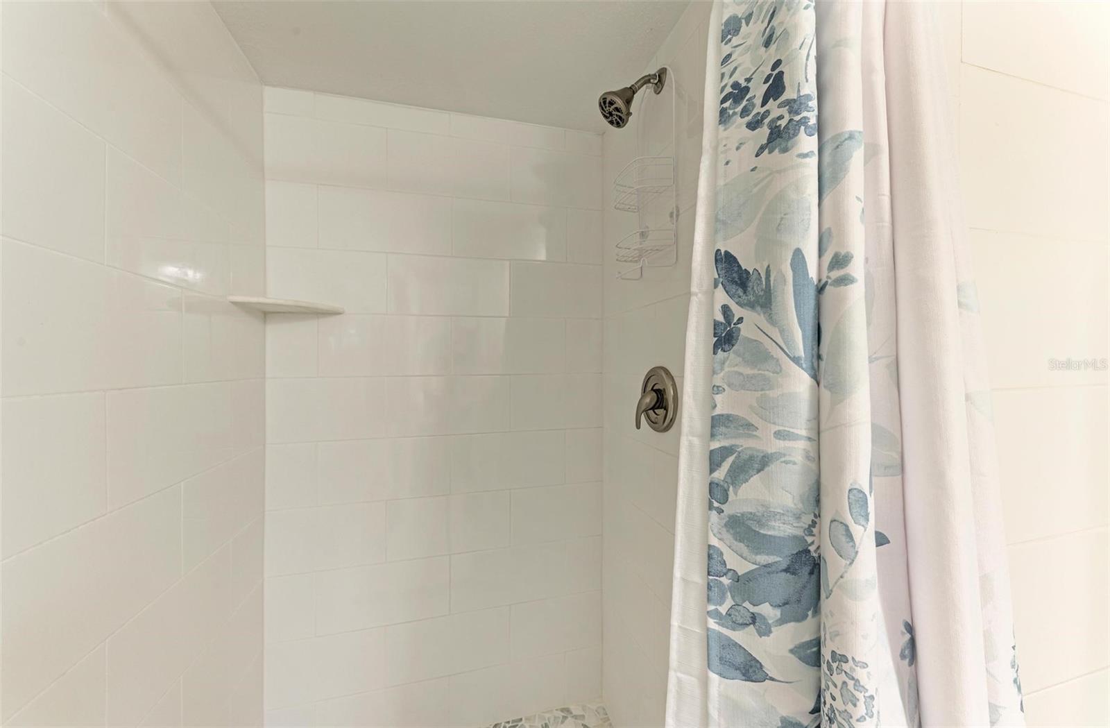6470 HOLLYWOOD BLVD #307