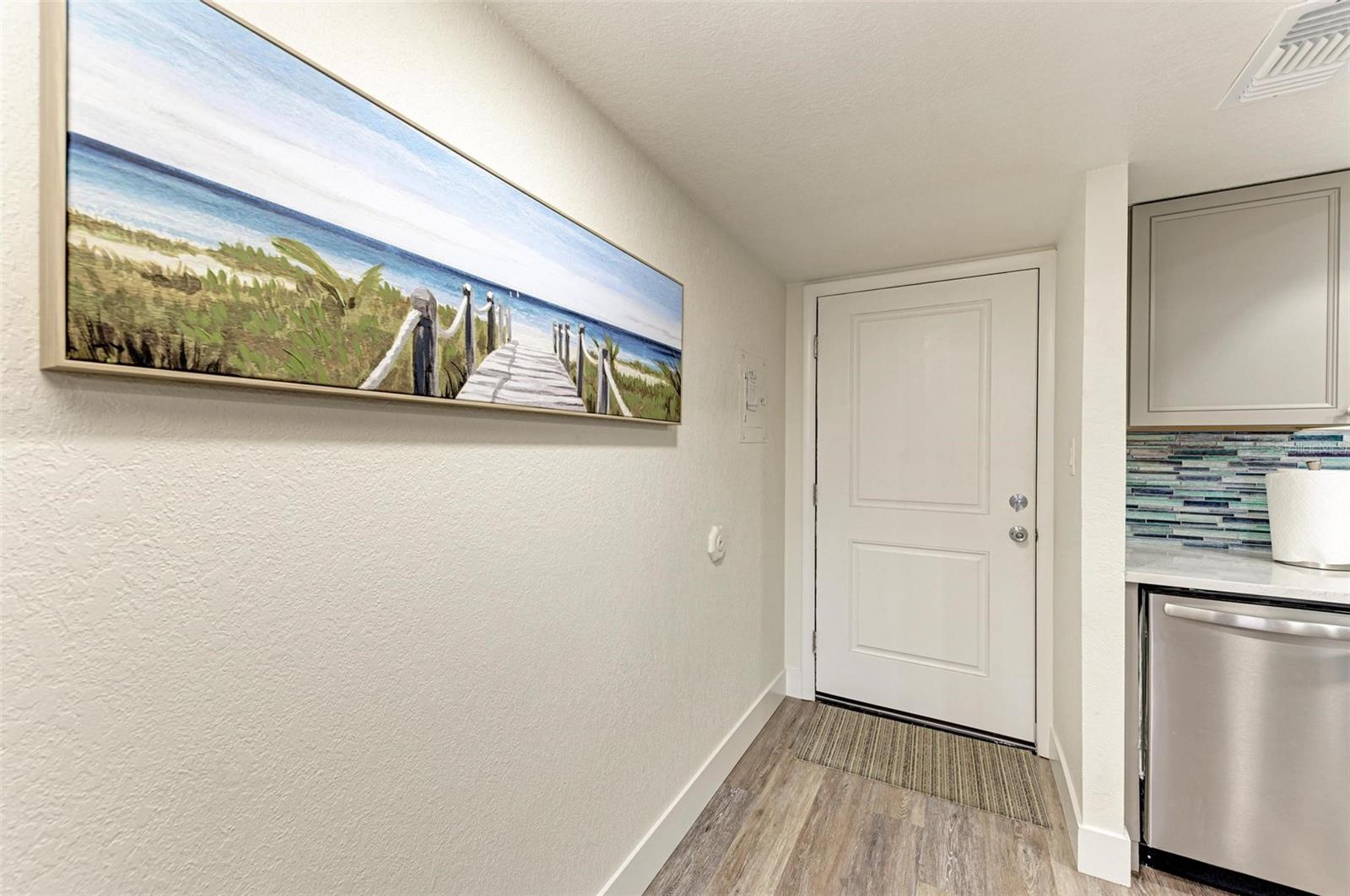 6470 HOLLYWOOD BLVD #307